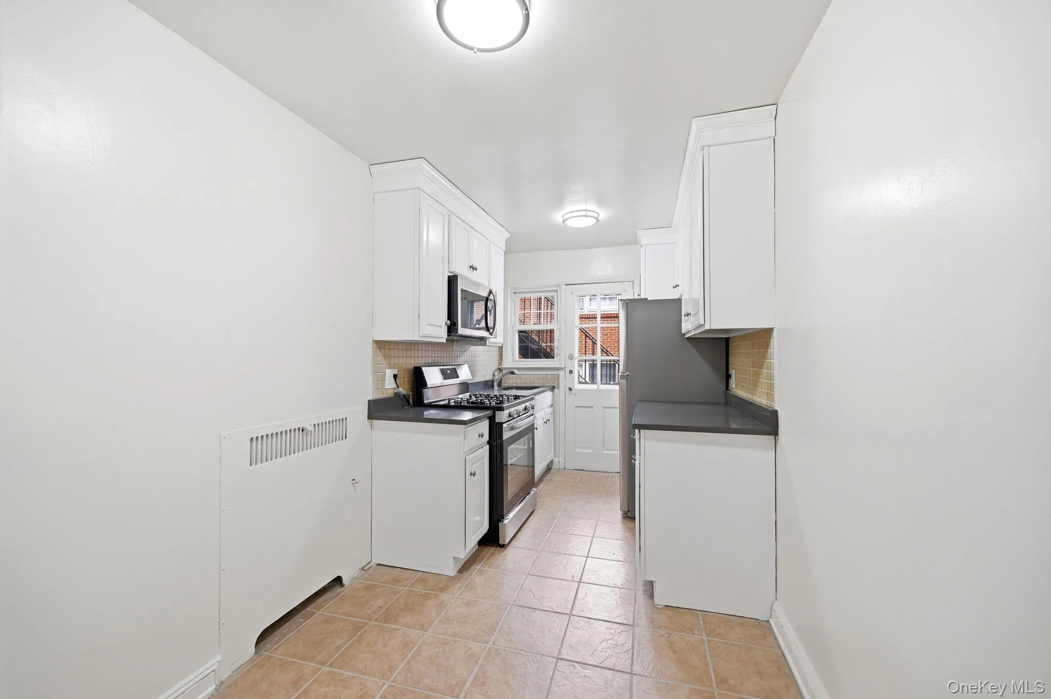 61 Davis Avenue, White Plains, NY, 1 Bedroom Bedrooms, 3 Rooms Rooms,1 BathroomBathrooms,Residential Lease,For Rent,Davis,0,975656 61 Davis Avenue, White Plains, NY, 1 Bedroom Bedrooms, 3 Rooms Rooms,1 BathroomBathrooms,Residential Lease,For Rent,Davis,0,975656