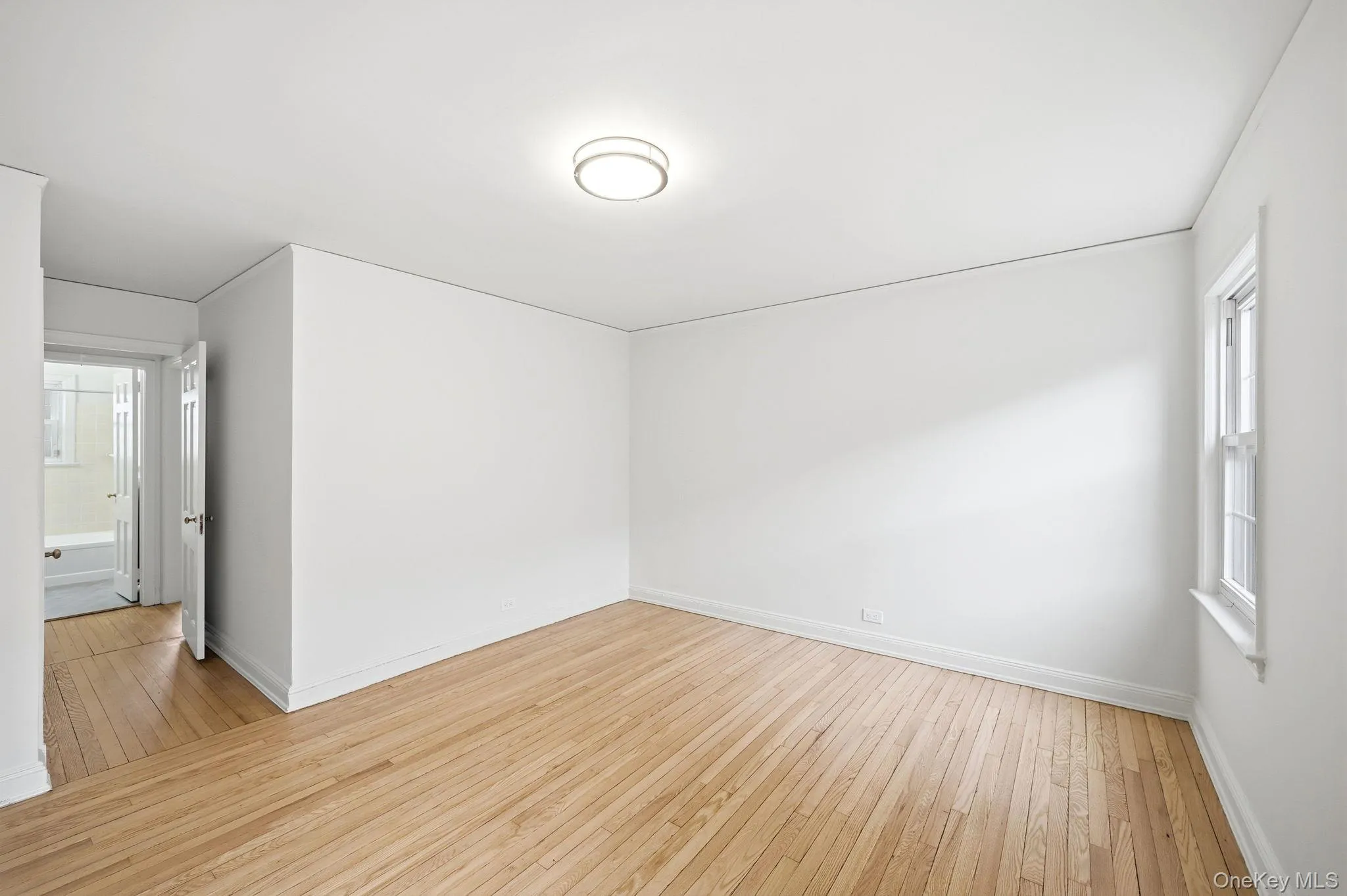 61 Davis Avenue, White Plains, NY, 1 Bedroom Bedrooms, 3 Rooms Rooms,1 BathroomBathrooms,Residential Lease,For Rent,Davis,0,975656 61 Davis Avenue, White Plains, NY, 1 Bedroom Bedrooms, 3 Rooms Rooms,1 BathroomBathrooms,Residential Lease,For Rent,Davis,0,975656