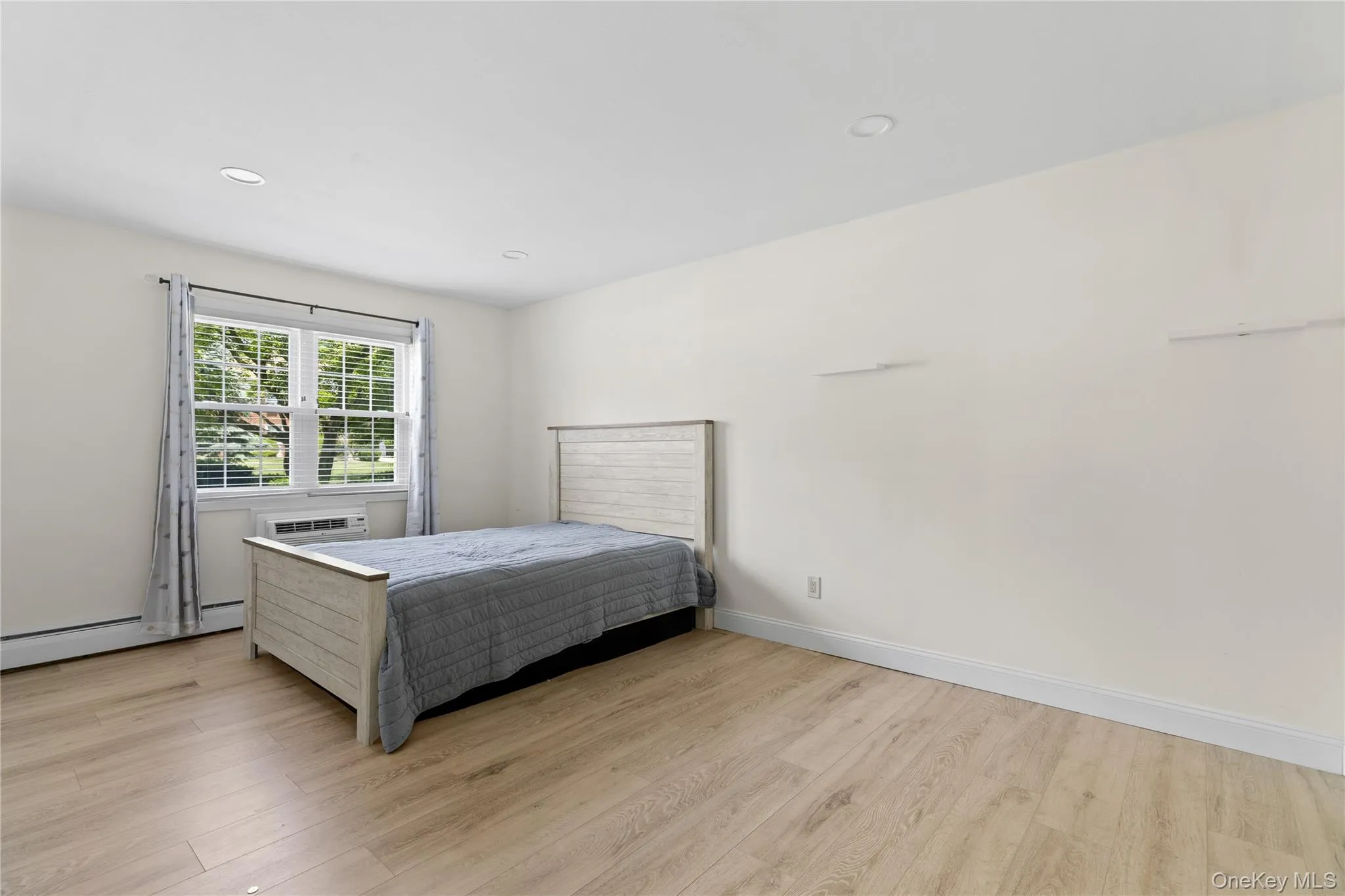 460 Old Town Road, Brookhaven, NY, 2 Bedrooms Bedrooms, 6 Rooms Rooms,1 BathroomBathrooms,Residential,For Rent,Old Town,0,975657 460 Old Town Road, Brookhaven, NY, 2 Bedrooms Bedrooms, 6 Rooms Rooms,1 BathroomBathrooms,Residential,For Rent,Old Town,0,975657