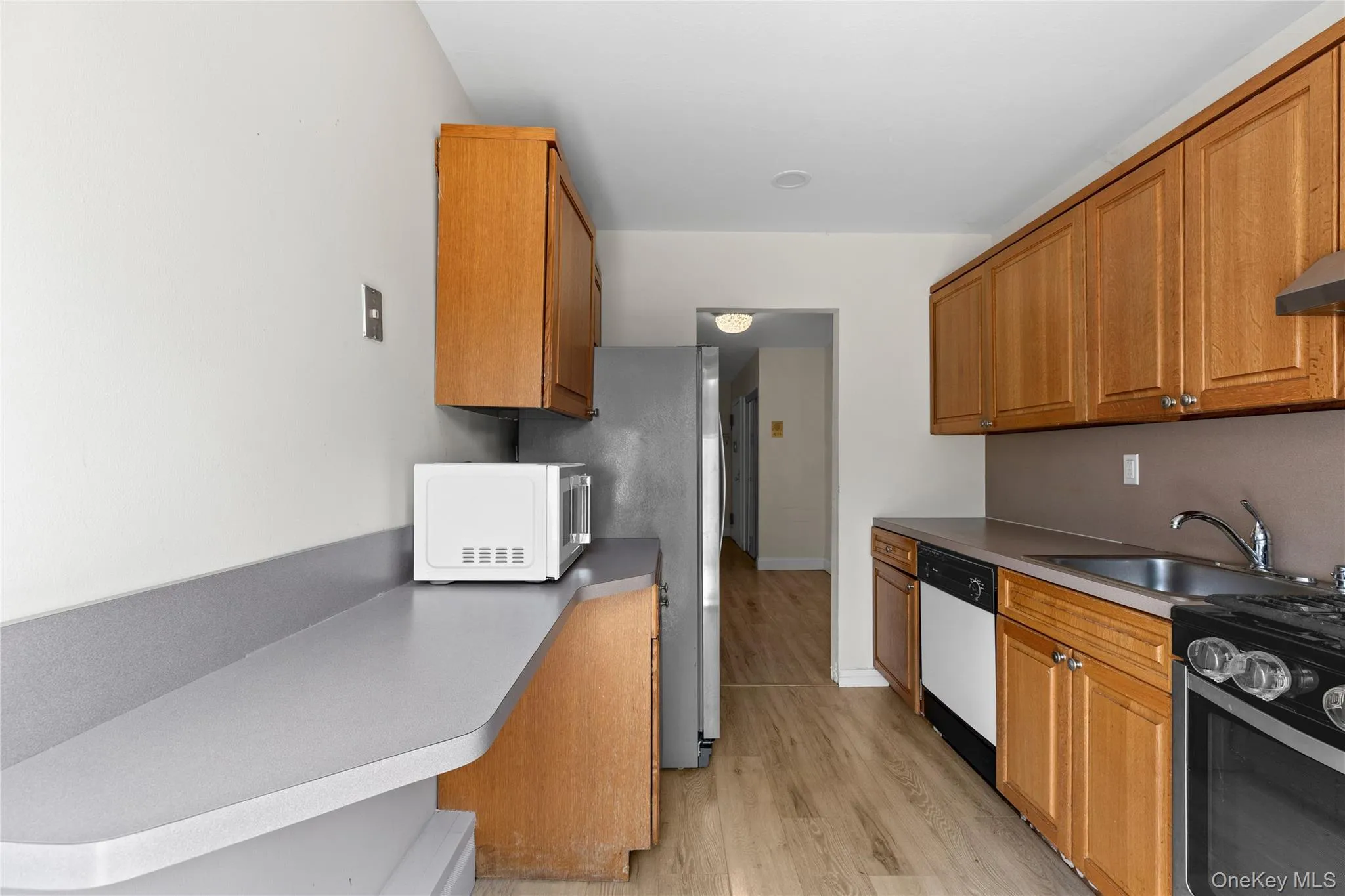 460 Old Town Road, Brookhaven, NY, 2 Bedrooms Bedrooms, 6 Rooms Rooms,1 BathroomBathrooms,Residential,For Rent,Old Town,0,975657 460 Old Town Road, Brookhaven, NY, 2 Bedrooms Bedrooms, 6 Rooms Rooms,1 BathroomBathrooms,Residential,For Rent,Old Town,0,975657