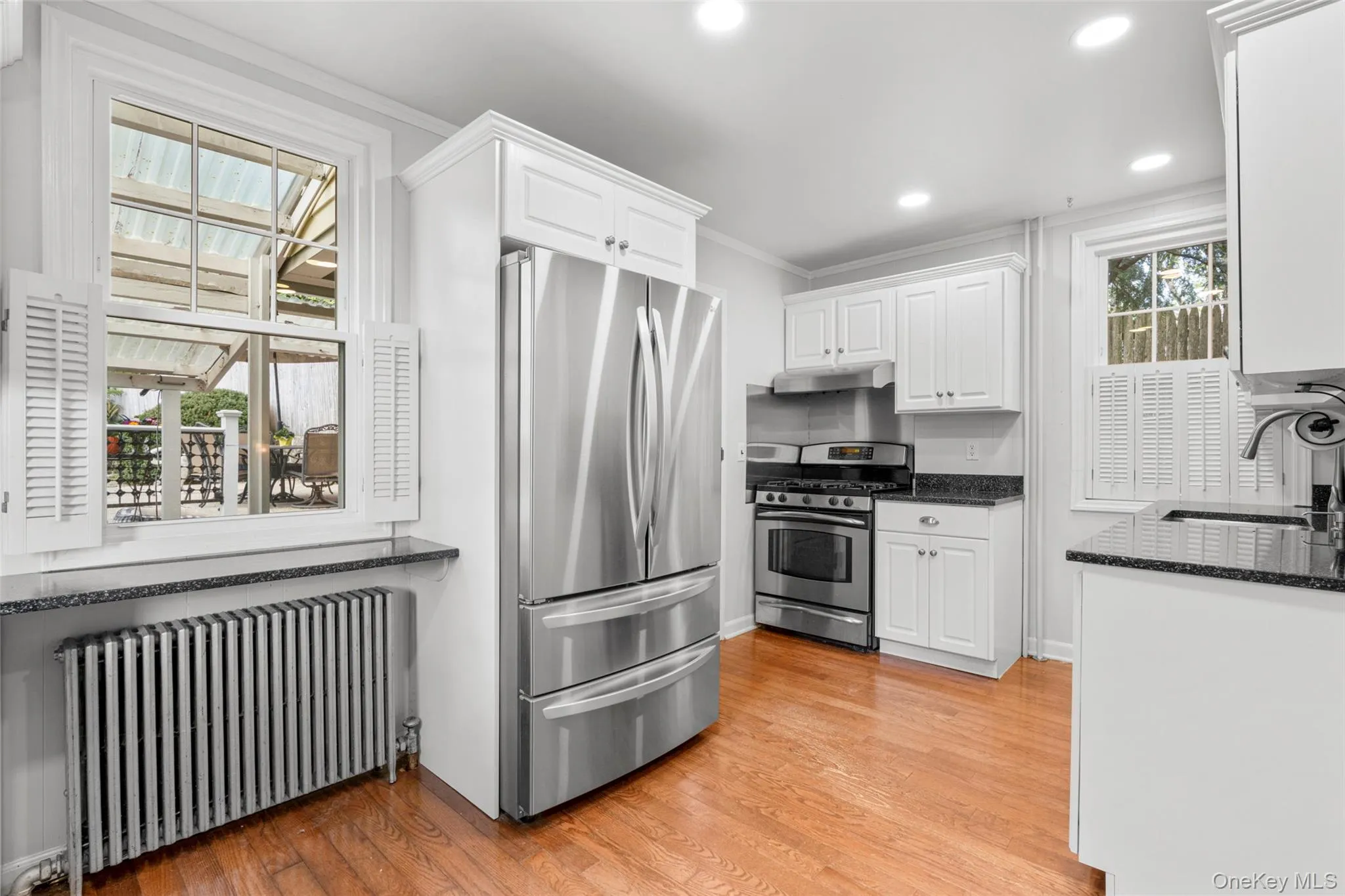 49 Weaver Street, Mamaroneck, NY, 3 Bedrooms Bedrooms, 6 Rooms Rooms,2 BathroomsBathrooms,Residential Lease,For Rent,Weaver,0,975665 49 Weaver Street, Mamaroneck, NY, 3 Bedrooms Bedrooms, 6 Rooms Rooms,2 BathroomsBathrooms,Residential Lease,For Rent,Weaver,0,975665