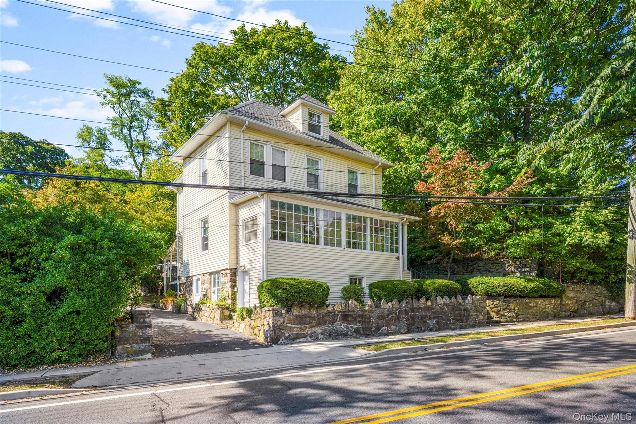 49 Weaver Street, Mamaroneck, NY, 3 Bedrooms Bedrooms, 6 Rooms Rooms,2 BathroomsBathrooms,Residential Lease,For Rent,Weaver,0,975665 49 Weaver Street, Mamaroneck, NY, 3 Bedrooms Bedrooms, 6 Rooms Rooms,2 BathroomsBathrooms,Residential Lease,For Rent,Weaver,0,975665