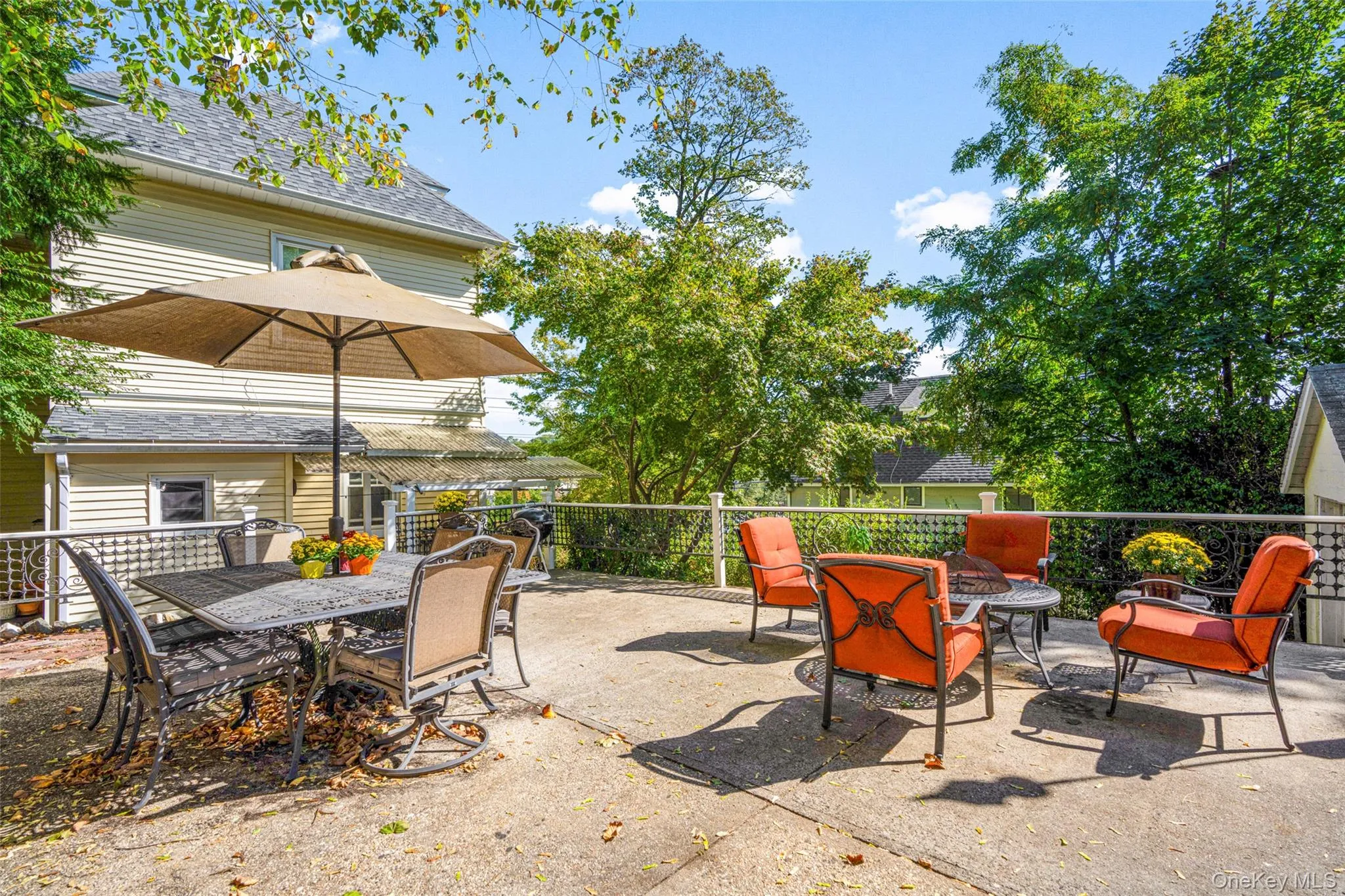 49 Weaver Street, Mamaroneck, NY, 3 Bedrooms Bedrooms, 6 Rooms Rooms,2 BathroomsBathrooms,Residential Lease,For Rent,Weaver,0,975665 49 Weaver Street, Mamaroneck, NY, 3 Bedrooms Bedrooms, 6 Rooms Rooms,2 BathroomsBathrooms,Residential Lease,For Rent,Weaver,0,975665