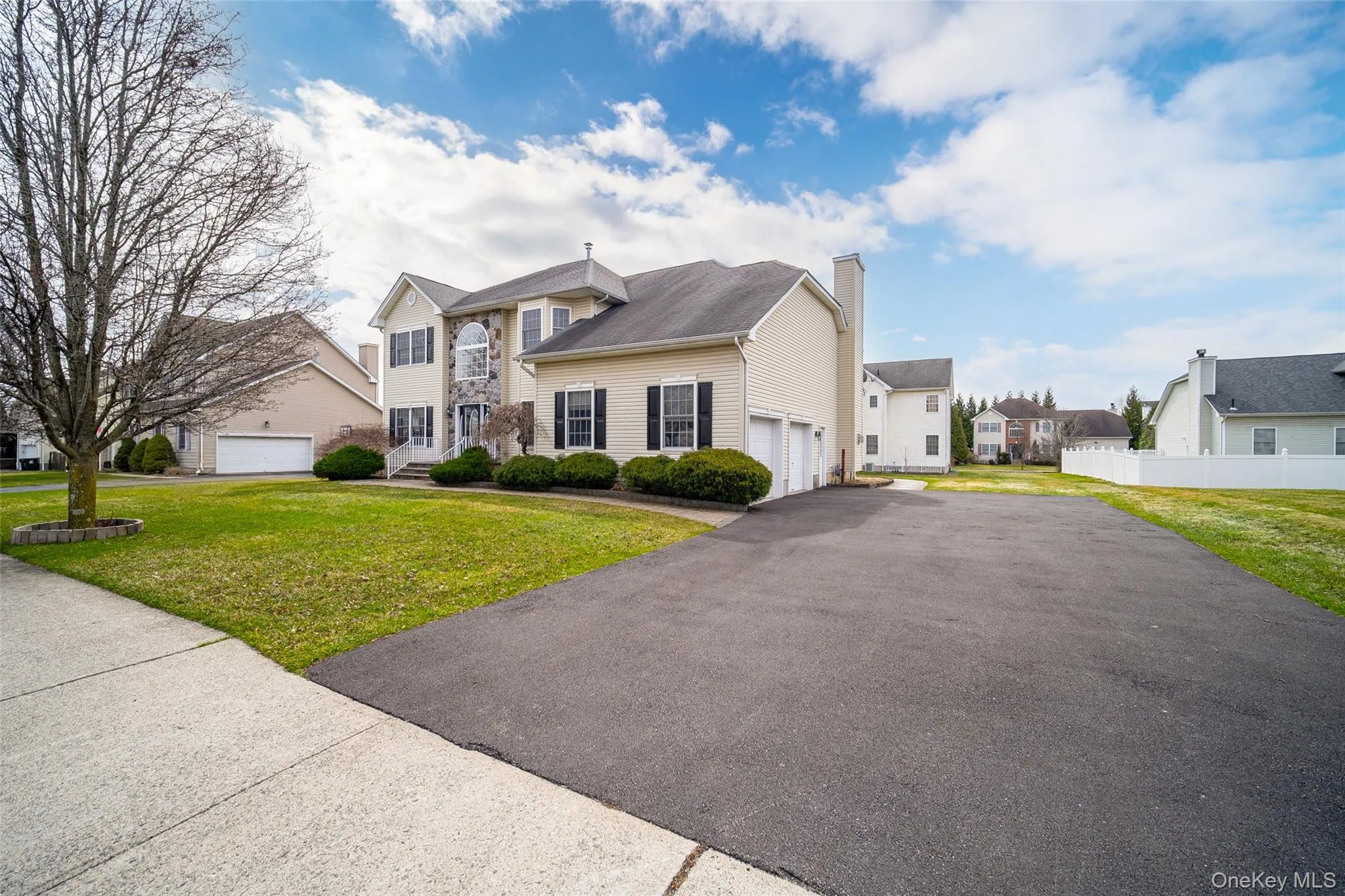 2041 Independence Drive, New Windsor, NY, 5 Bedrooms Bedrooms, 12 Rooms Rooms,2 BathroomsBathrooms,Residential,For Rent,Independence,0,975667 2041 Independence Drive, New Windsor, NY, 5 Bedrooms Bedrooms, 12 Rooms Rooms,2 BathroomsBathrooms,Residential,For Rent,Independence,0,975667