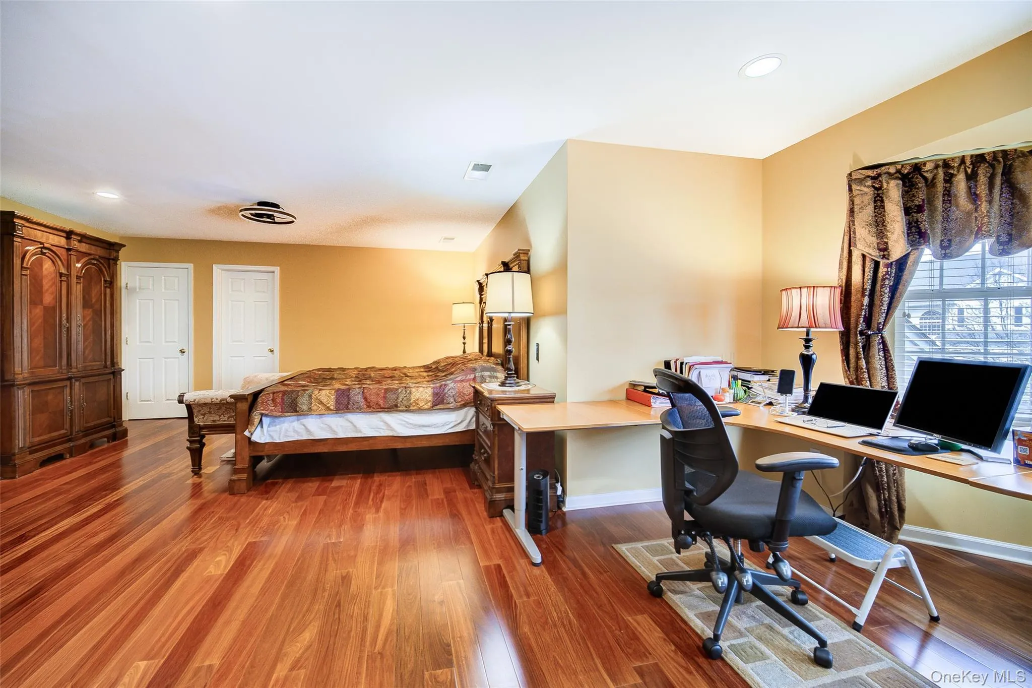 2041 Independence Drive, New Windsor, NY, 5 Bedrooms Bedrooms, 12 Rooms Rooms,2 BathroomsBathrooms,Residential,For Rent,Independence,0,975667 2041 Independence Drive, New Windsor, NY, 5 Bedrooms Bedrooms, 12 Rooms Rooms,2 BathroomsBathrooms,Residential,For Rent,Independence,0,975667
