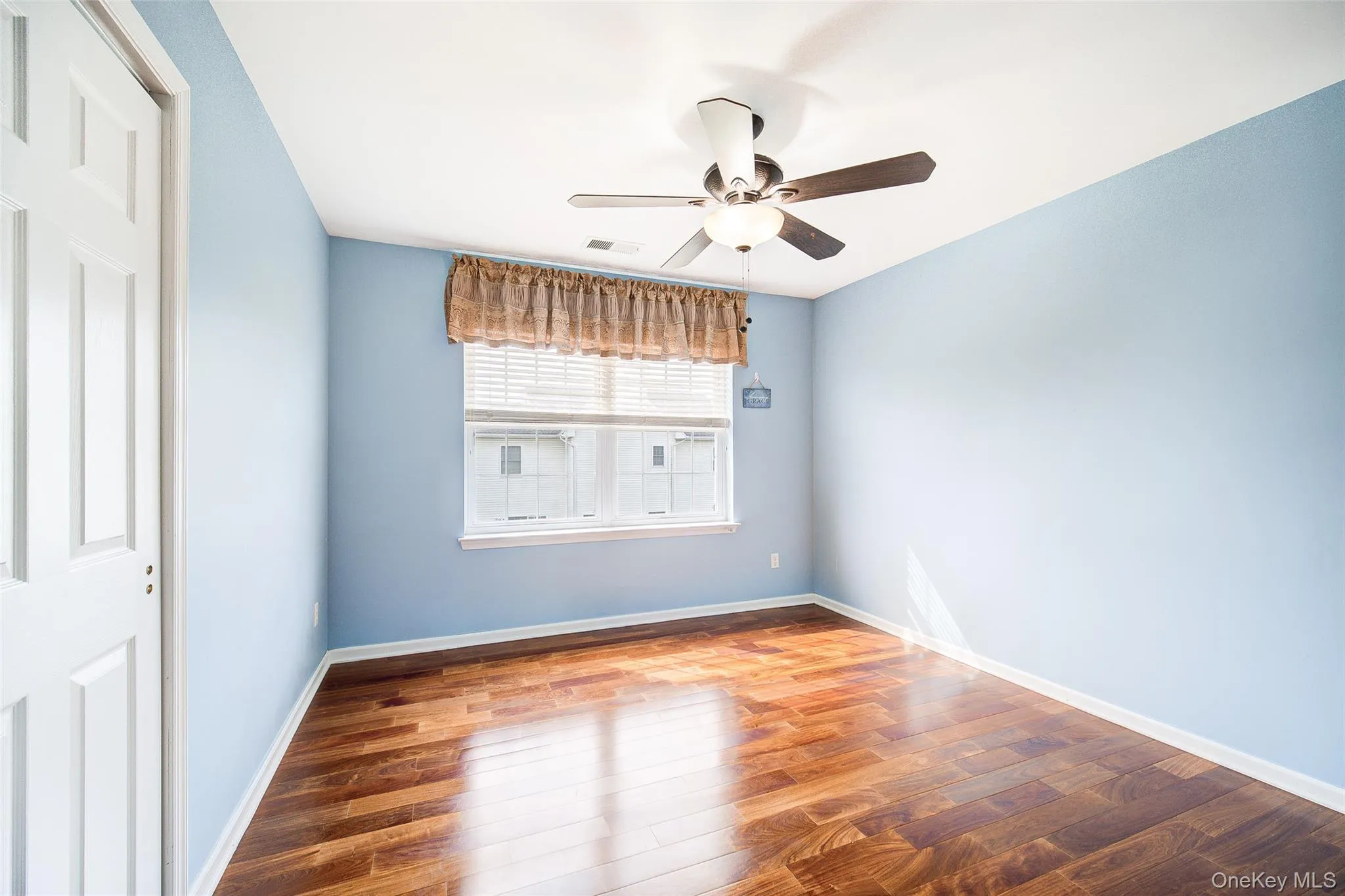 2041 Independence Drive, New Windsor, NY, 5 Bedrooms Bedrooms, 12 Rooms Rooms,2 BathroomsBathrooms,Residential,For Rent,Independence,0,975667 2041 Independence Drive, New Windsor, NY, 5 Bedrooms Bedrooms, 12 Rooms Rooms,2 BathroomsBathrooms,Residential,For Rent,Independence,0,975667