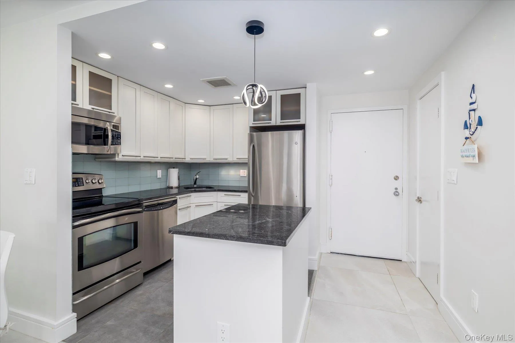 Open Kitchen with Stainless Steel Open Kitchen with Stainless Steel
