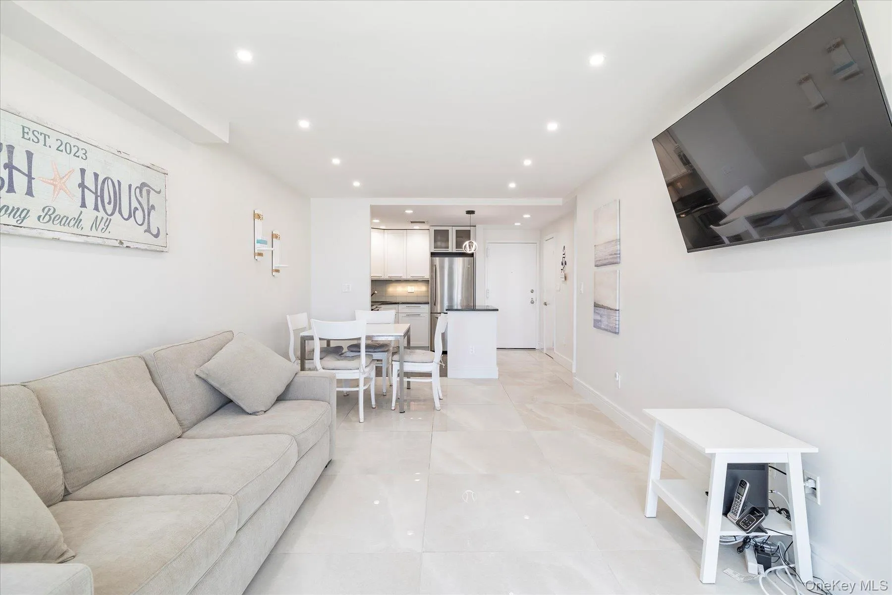 View from the terrace into the unit View from the terrace into the unit