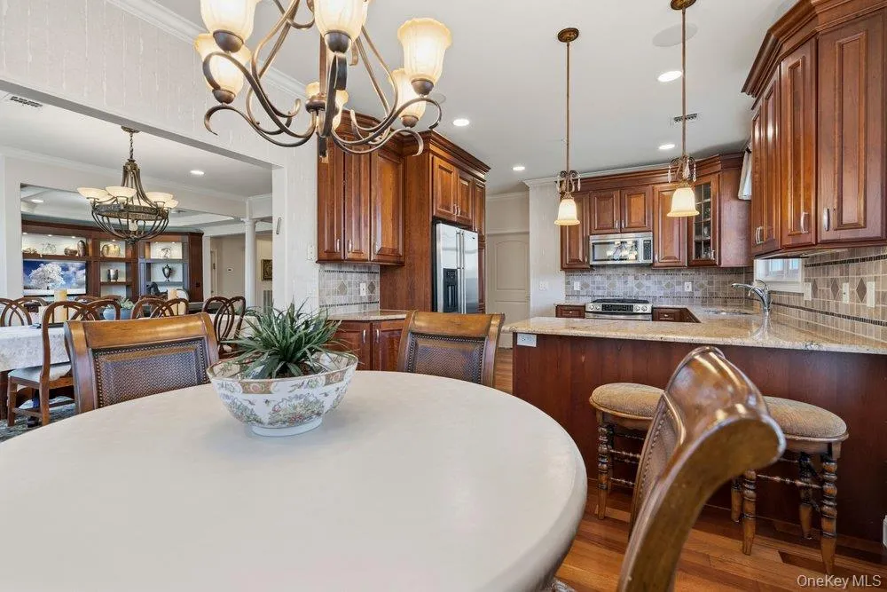 336 Trotting Lane, North Hempstead, NY, 2 Bedrooms Bedrooms, 5 Rooms Rooms,2 BathroomsBathrooms,Residential Lease,For Rent,Trotting,0,975682 336 Trotting Lane, North Hempstead, NY, 2 Bedrooms Bedrooms, 5 Rooms Rooms,2 BathroomsBathrooms,Residential Lease,For Rent,Trotting,0,975682