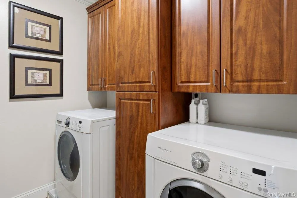 336 Trotting Lane, North Hempstead, NY, 2 Bedrooms Bedrooms, 5 Rooms Rooms,2 BathroomsBathrooms,Residential Lease,For Rent,Trotting,0,975682 336 Trotting Lane, North Hempstead, NY, 2 Bedrooms Bedrooms, 5 Rooms Rooms,2 BathroomsBathrooms,Residential Lease,For Rent,Trotting,0,975682