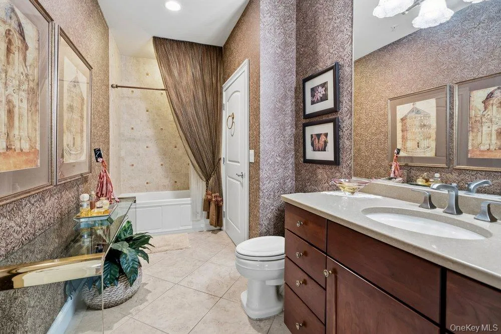 336 Trotting Lane, North Hempstead, NY, 2 Bedrooms Bedrooms, 5 Rooms Rooms,2 BathroomsBathrooms,Residential Lease,For Rent,Trotting,0,975682 336 Trotting Lane, North Hempstead, NY, 2 Bedrooms Bedrooms, 5 Rooms Rooms,2 BathroomsBathrooms,Residential Lease,For Rent,Trotting,0,975682