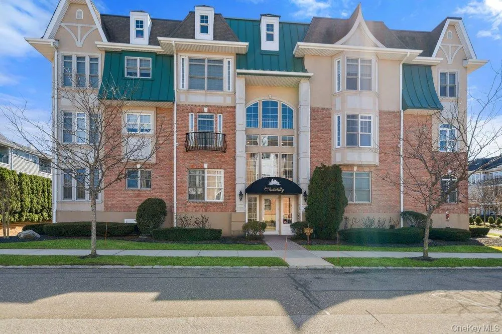 336 Trotting Lane, North Hempstead, NY, 2 Bedrooms Bedrooms, 5 Rooms Rooms,2 BathroomsBathrooms,Residential Lease,For Rent,Trotting,0,975682 336 Trotting Lane, North Hempstead, NY, 2 Bedrooms Bedrooms, 5 Rooms Rooms,2 BathroomsBathrooms,Residential Lease,For Rent,Trotting,0,975682