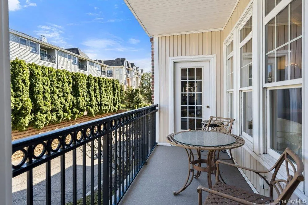 336 Trotting Lane, North Hempstead, NY, 2 Bedrooms Bedrooms, 5 Rooms Rooms,2 BathroomsBathrooms,Residential Lease,For Rent,Trotting,0,975682 336 Trotting Lane, North Hempstead, NY, 2 Bedrooms Bedrooms, 5 Rooms Rooms,2 BathroomsBathrooms,Residential Lease,For Rent,Trotting,0,975682