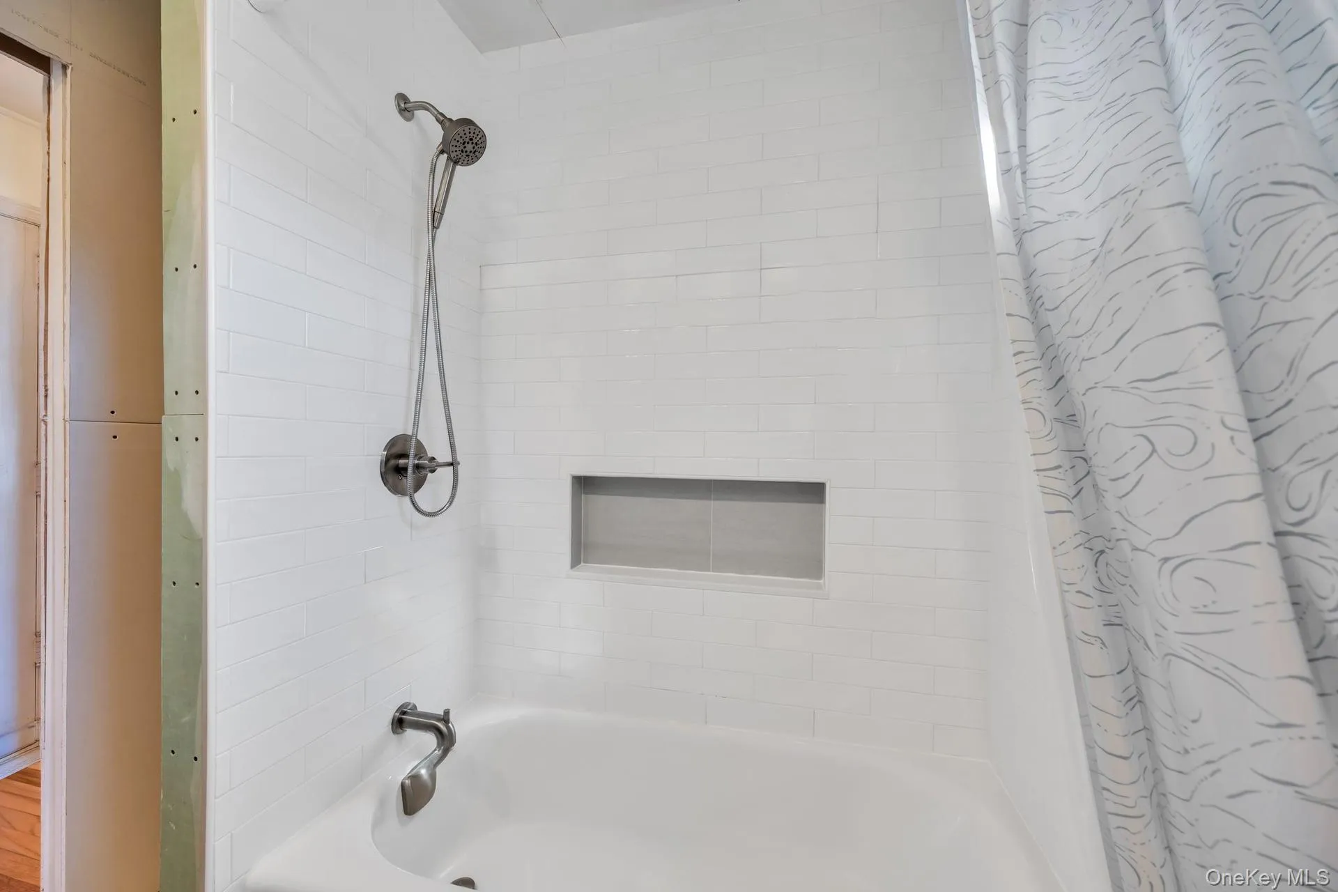 20 Willyn Road, Brookhaven, NY, 2 Bedrooms Bedrooms, 5 Rooms Rooms,1 BathroomBathrooms,Residential,For Rent,Willyn,0,975686 20 Willyn Road, Brookhaven, NY, 2 Bedrooms Bedrooms, 5 Rooms Rooms,1 BathroomBathrooms,Residential,For Rent,Willyn,0,975686