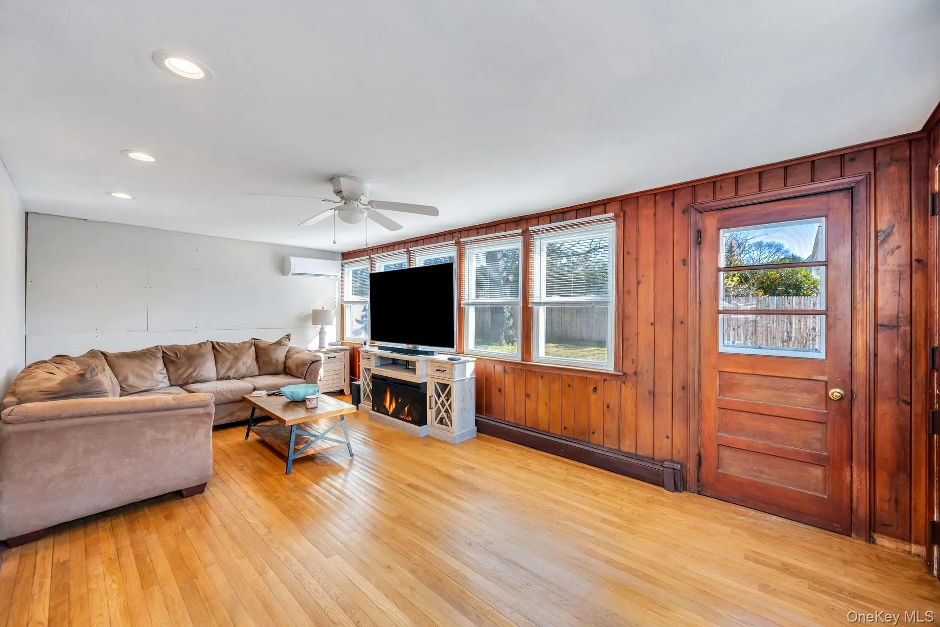 20 Willyn Road, Brookhaven, NY, 2 Bedrooms Bedrooms, 5 Rooms Rooms,1 BathroomBathrooms,Residential,For Rent,Willyn,0,975686 20 Willyn Road, Brookhaven, NY, 2 Bedrooms Bedrooms, 5 Rooms Rooms,1 BathroomBathrooms,Residential,For Rent,Willyn,0,975686