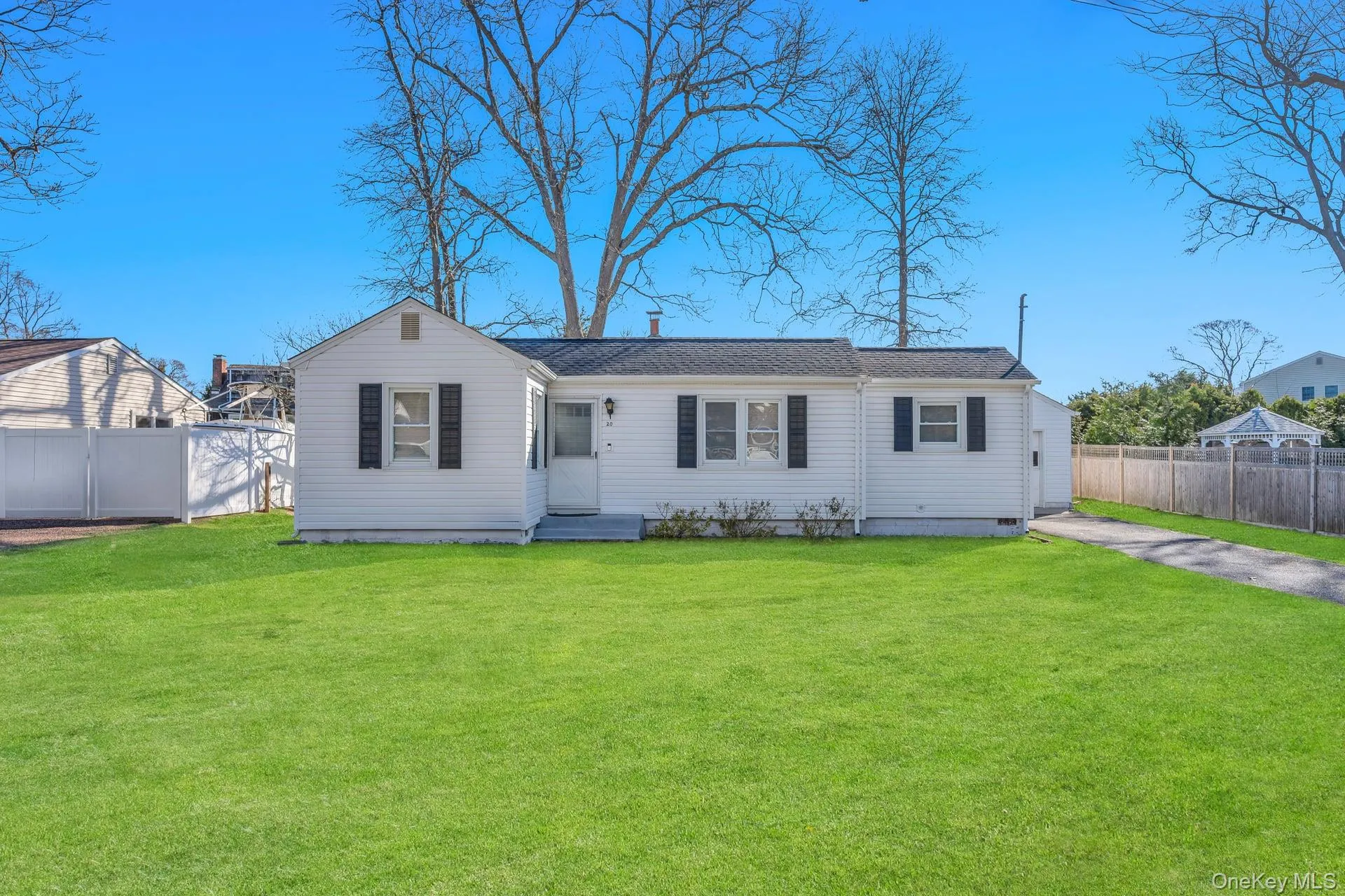 20 Willyn Road, Brookhaven, NY, 2 Bedrooms Bedrooms, 5 Rooms Rooms,1 BathroomBathrooms,Residential,For Rent,Willyn,0,975686 20 Willyn Road, Brookhaven, NY, 2 Bedrooms Bedrooms, 5 Rooms Rooms,1 BathroomBathrooms,Residential,For Rent,Willyn,0,975686