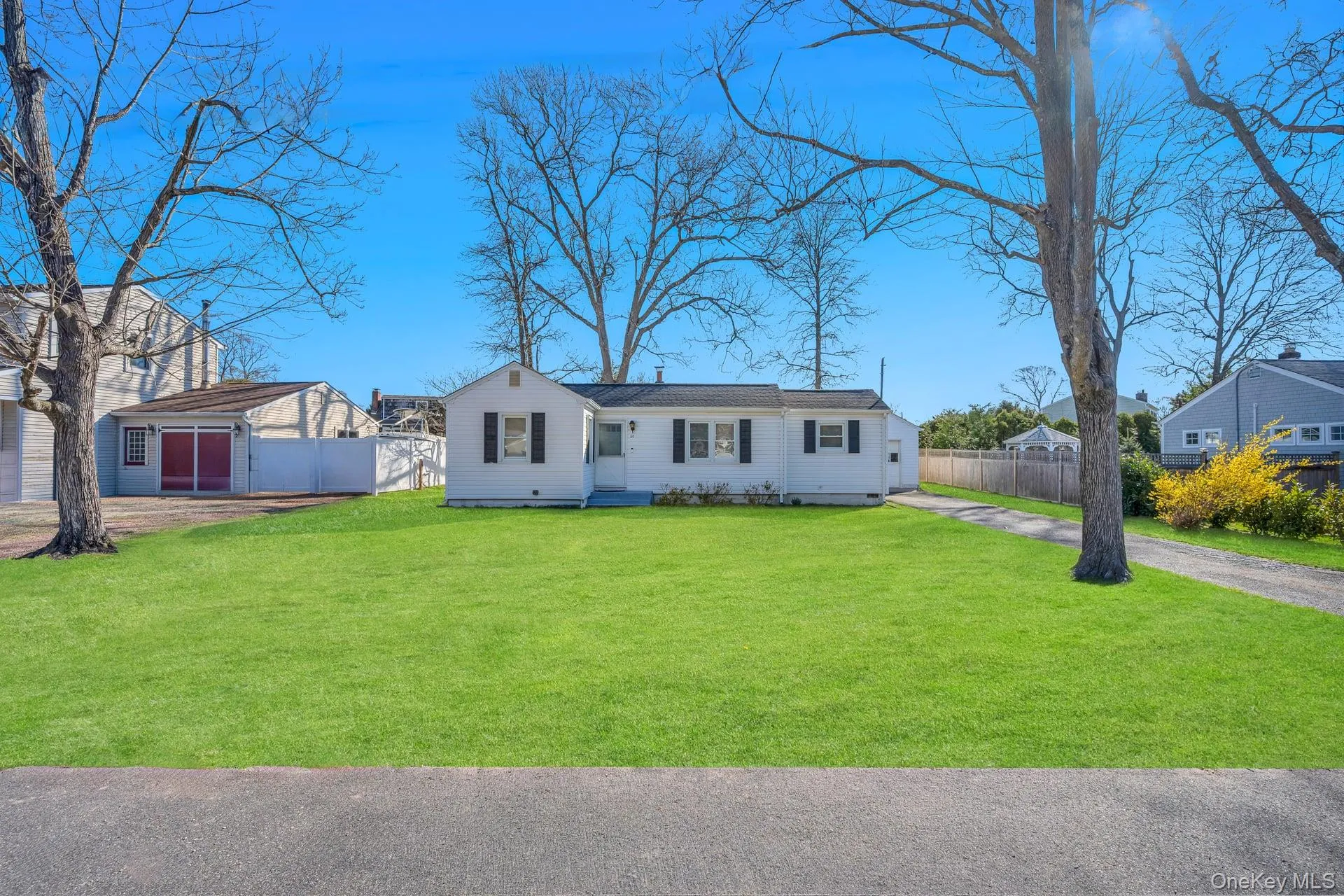 20 Willyn Road, Brookhaven, NY, 2 Bedrooms Bedrooms, 5 Rooms Rooms,1 BathroomBathrooms,Residential,For Rent,Willyn,0,975686 20 Willyn Road, Brookhaven, NY, 2 Bedrooms Bedrooms, 5 Rooms Rooms,1 BathroomBathrooms,Residential,For Rent,Willyn,0,975686