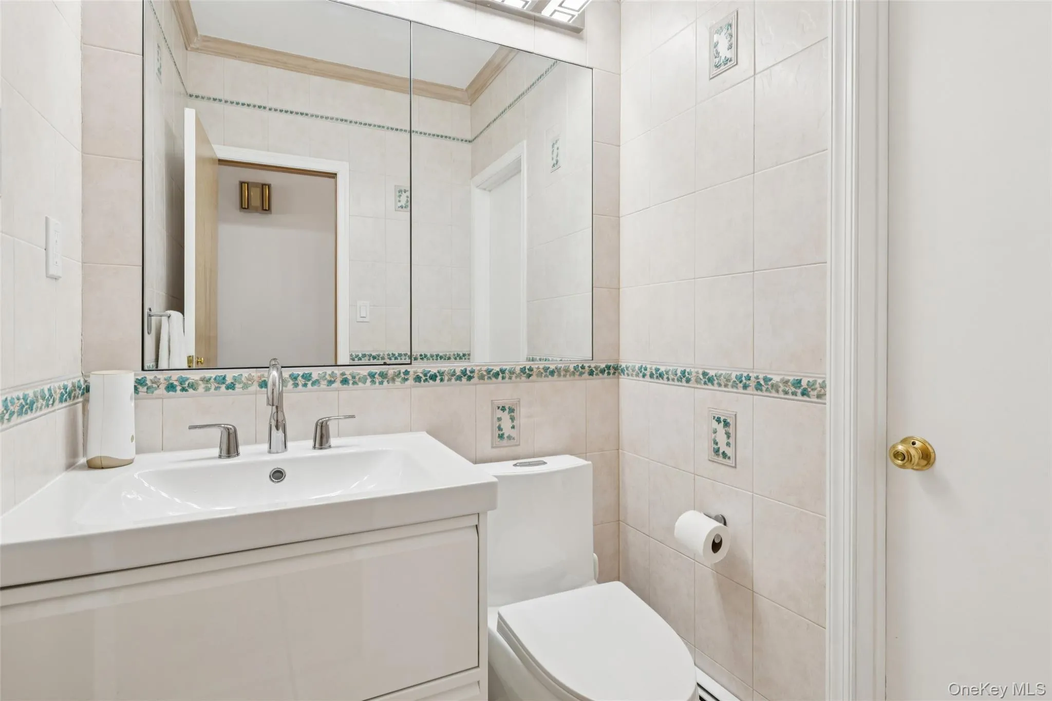 1 Allenby Drive, Smithtown, NY, 4 Bedrooms Bedrooms, 10 Rooms Rooms,2 BathroomsBathrooms,Residential,For Rent,Allenby,0,975697 1 Allenby Drive, Smithtown, NY, 4 Bedrooms Bedrooms, 10 Rooms Rooms,2 BathroomsBathrooms,Residential,For Rent,Allenby,0,975697