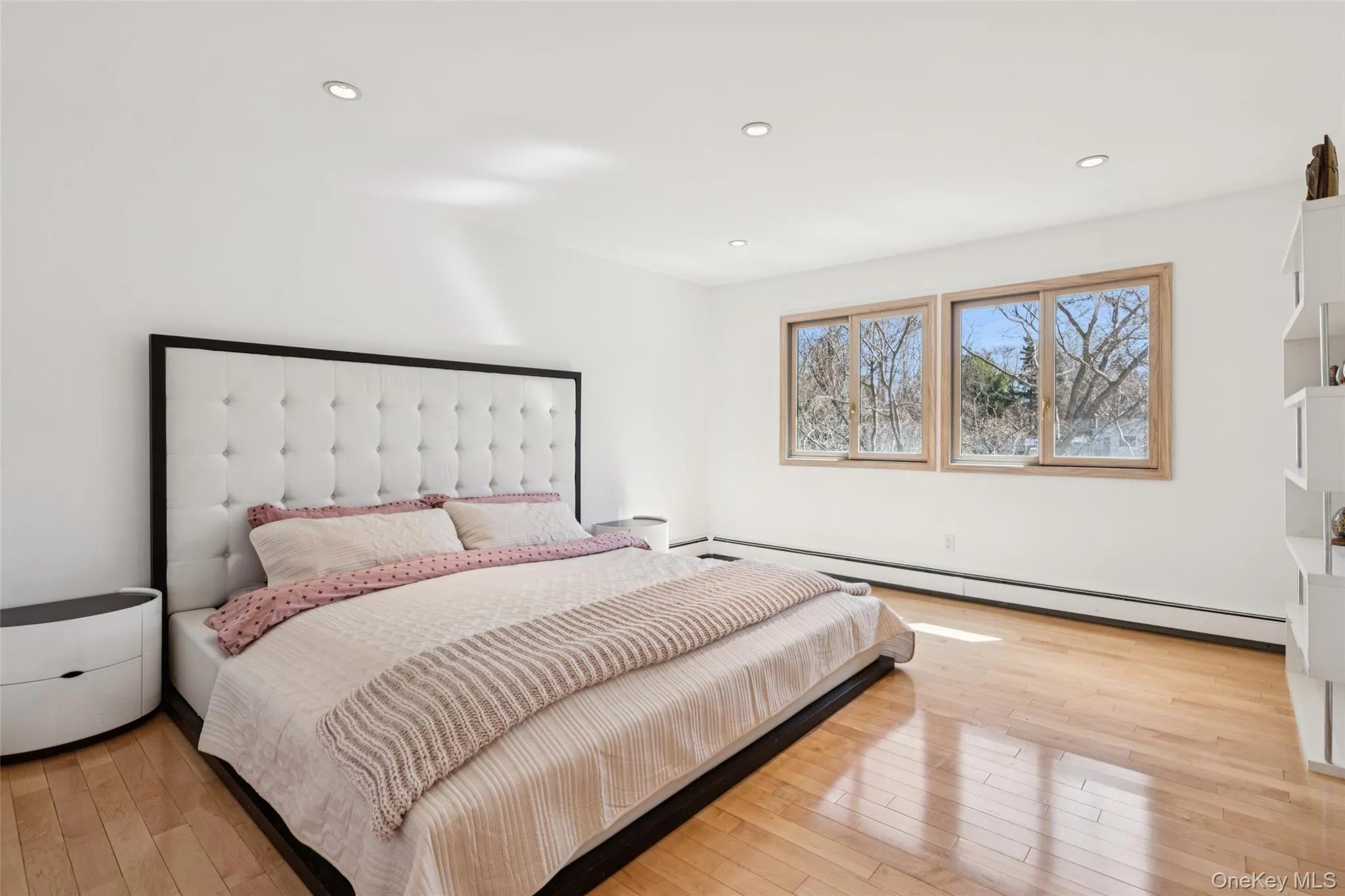 1 Allenby Drive, Smithtown, NY, 4 Bedrooms Bedrooms, 10 Rooms Rooms,2 BathroomsBathrooms,Residential,For Rent,Allenby,0,975697 1 Allenby Drive, Smithtown, NY, 4 Bedrooms Bedrooms, 10 Rooms Rooms,2 BathroomsBathrooms,Residential,For Rent,Allenby,0,975697