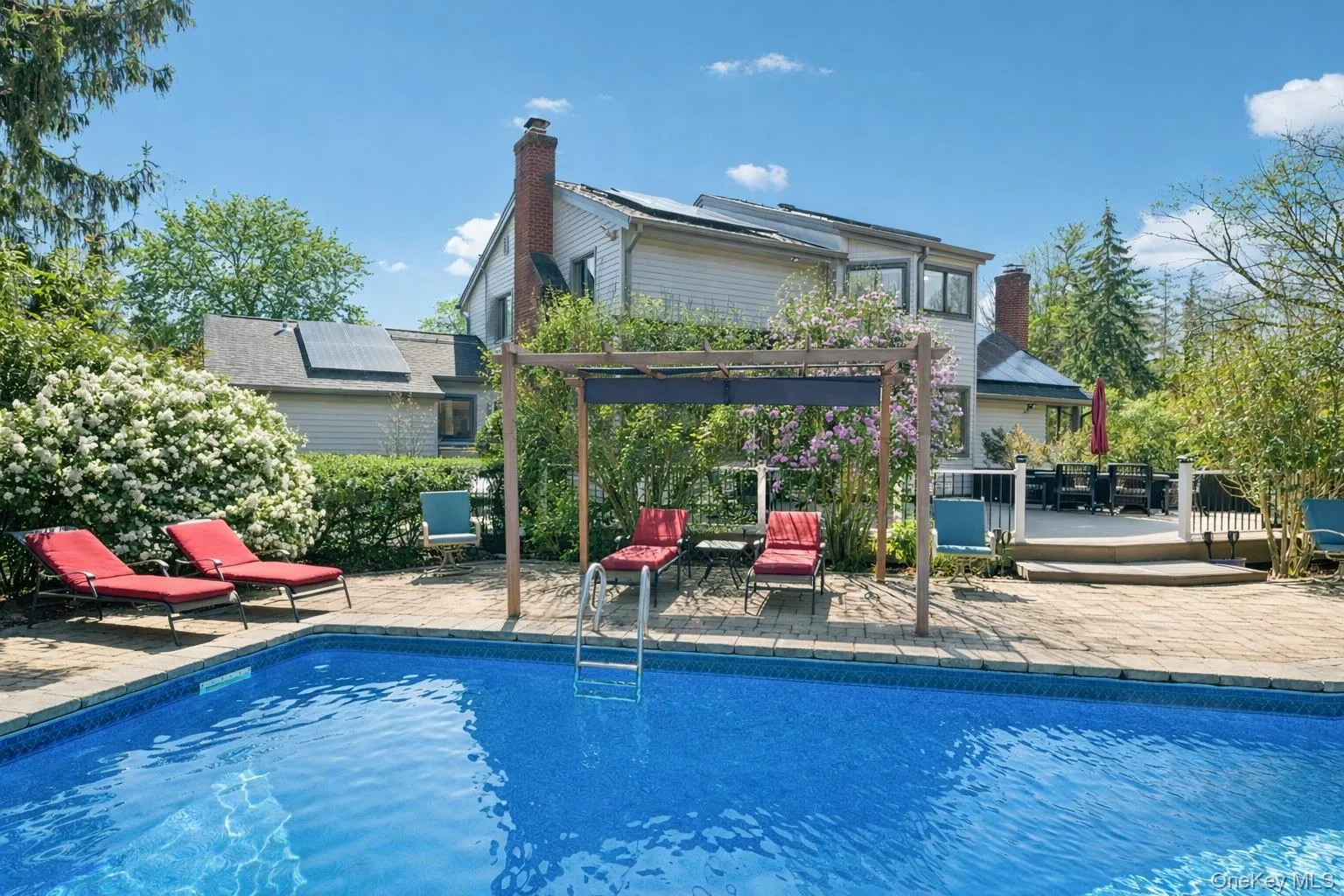 1 Allenby Drive, Smithtown, NY, 4 Bedrooms Bedrooms, 10 Rooms Rooms,2 BathroomsBathrooms,Residential,For Rent,Allenby,0,975697 1 Allenby Drive, Smithtown, NY, 4 Bedrooms Bedrooms, 10 Rooms Rooms,2 BathroomsBathrooms,Residential,For Rent,Allenby,0,975697