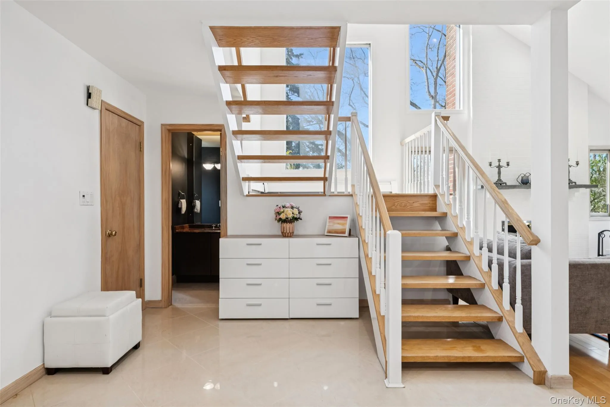 1 Allenby Drive, Smithtown, NY, 4 Bedrooms Bedrooms, 10 Rooms Rooms,2 BathroomsBathrooms,Residential,For Rent,Allenby,0,975697 1 Allenby Drive, Smithtown, NY, 4 Bedrooms Bedrooms, 10 Rooms Rooms,2 BathroomsBathrooms,Residential,For Rent,Allenby,0,975697