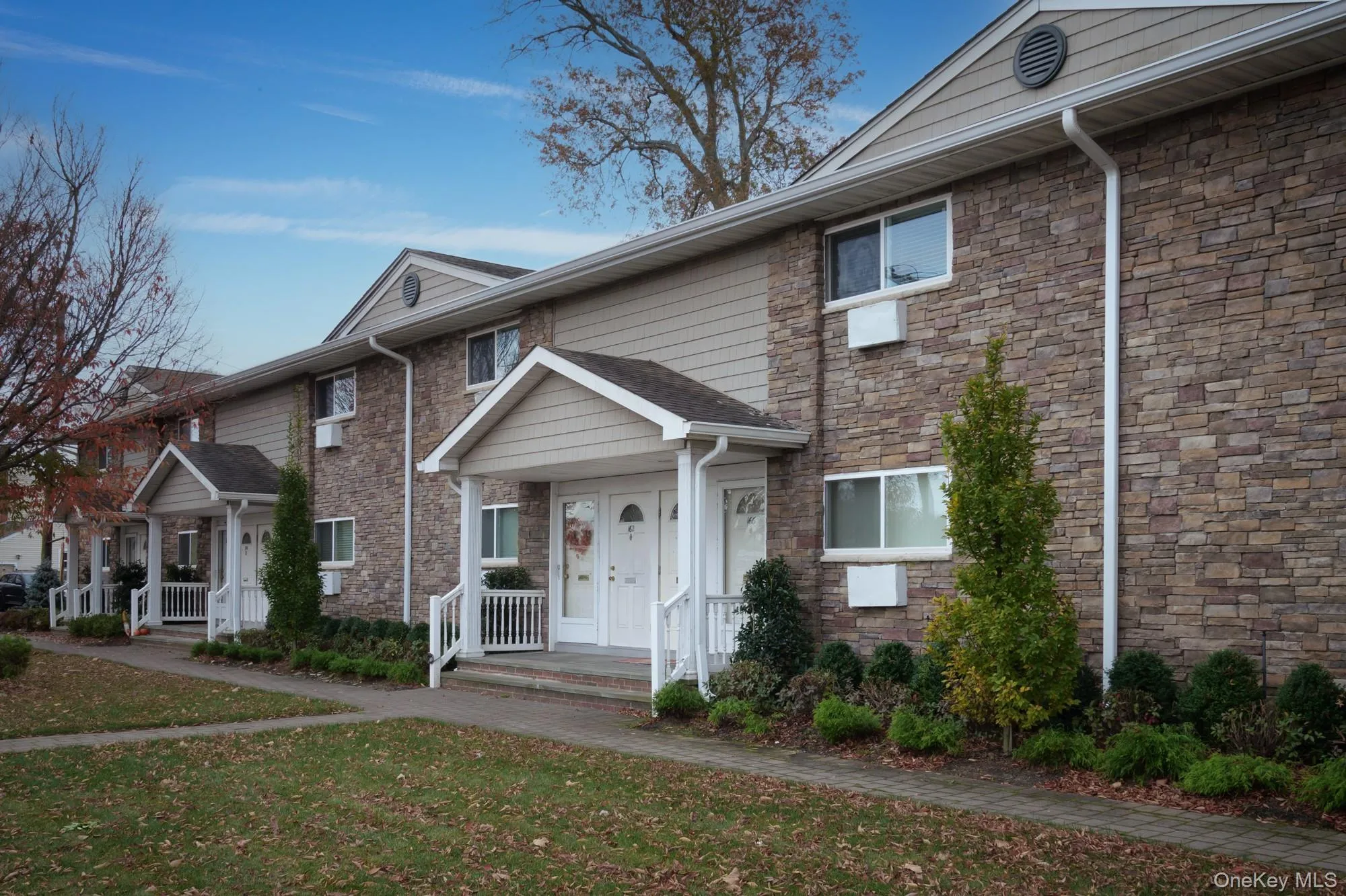 97 Locust Avenue, Babylon, NY, 1 Bedroom Bedrooms, 4 Rooms Rooms,1 BathroomBathrooms,Residential Lease,For Rent,Locust,0,975713 97 Locust Avenue, Babylon, NY, 1 Bedroom Bedrooms, 4 Rooms Rooms,1 BathroomBathrooms,Residential Lease,For Rent,Locust,0,975713