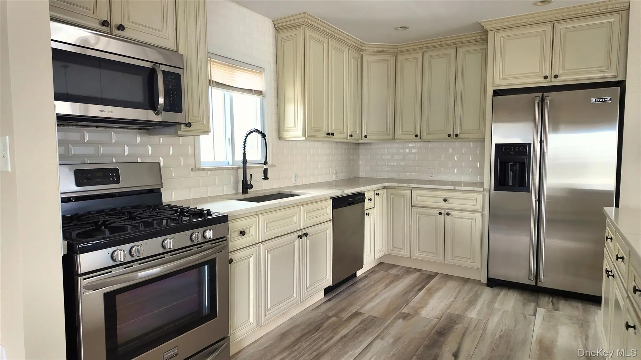 468 Nassau Avenue, Hempstead, NY, 3 Bedrooms Bedrooms, 5 Rooms Rooms,1 BathroomBathrooms,Residential Lease,For Rent,Nassau,0,975715 468 Nassau Avenue, Hempstead, NY, 3 Bedrooms Bedrooms, 5 Rooms Rooms,1 BathroomBathrooms,Residential Lease,For Rent,Nassau,0,975715