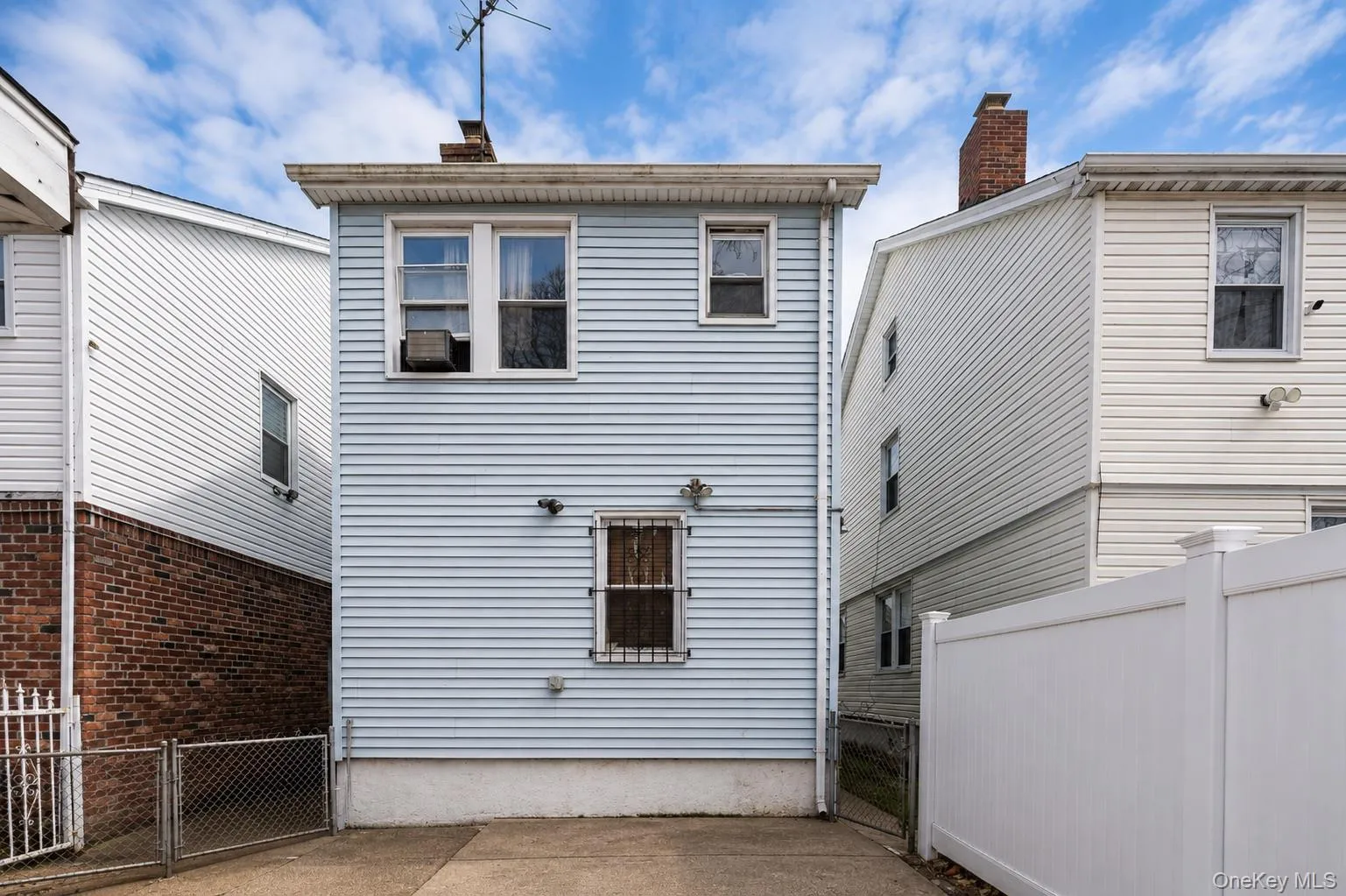 115-39 159th Street, New York, NY, 3 Bedrooms Bedrooms, 10 Rooms Rooms,1 BathroomBathrooms,Residential,For Rent,159th,0,KEY975719 115-39 159th Street, New York, NY, 3 Bedrooms Bedrooms, 10 Rooms Rooms,1 BathroomBathrooms,Residential,For Rent,159th,0,KEY975719