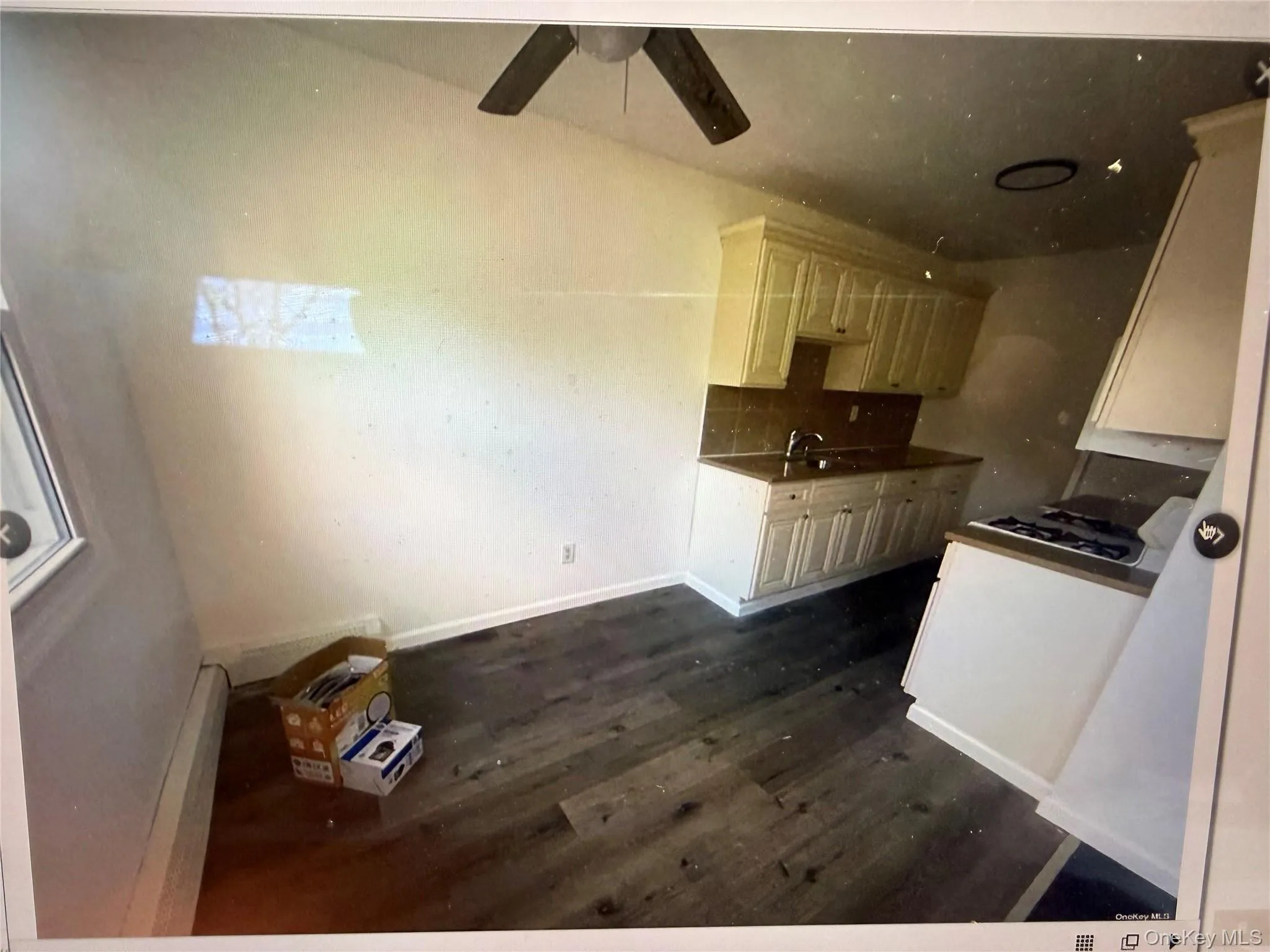 5A Hemlock Drive, Islip, NY, 1 Bedroom Bedrooms, 3 Rooms Rooms,1 BathroomBathrooms,Residential,For Rent,Hemlock,0,975726 5A Hemlock Drive, Islip, NY, 1 Bedroom Bedrooms, 3 Rooms Rooms,1 BathroomBathrooms,Residential,For Rent,Hemlock,0,975726