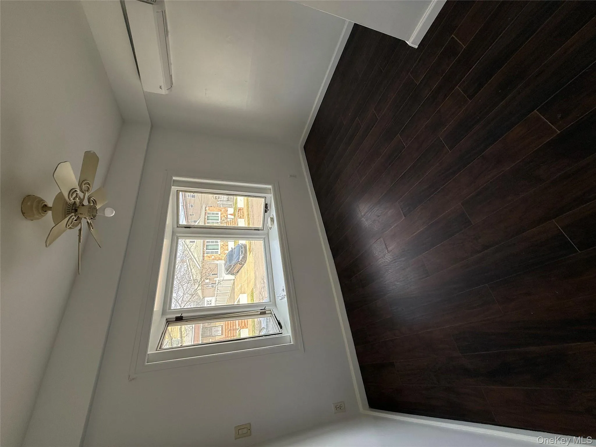 15312 122nd Avenue, New York, NY, 2 Bedrooms Bedrooms, 5 Rooms Rooms,1 BathroomBathrooms,Residential Lease,For Rent,122nd,0,975732 15312 122nd Avenue, New York, NY, 2 Bedrooms Bedrooms, 5 Rooms Rooms,1 BathroomBathrooms,Residential Lease,For Rent,122nd,0,975732