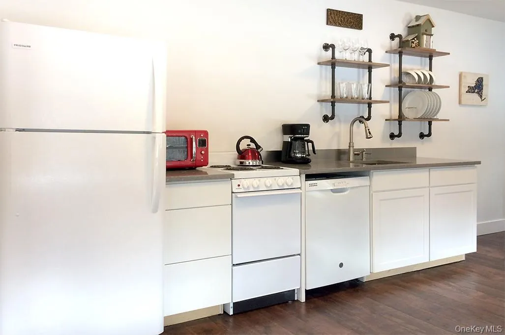 67 Black Creek Road, Lloyd, NY, 2 Bedrooms Bedrooms, 3 Rooms Rooms,1 BathroomBathrooms,Residential Lease,For Rent,Black Creek,0,975734 67 Black Creek Road, Lloyd, NY, 2 Bedrooms Bedrooms, 3 Rooms Rooms,1 BathroomBathrooms,Residential Lease,For Rent,Black Creek,0,975734