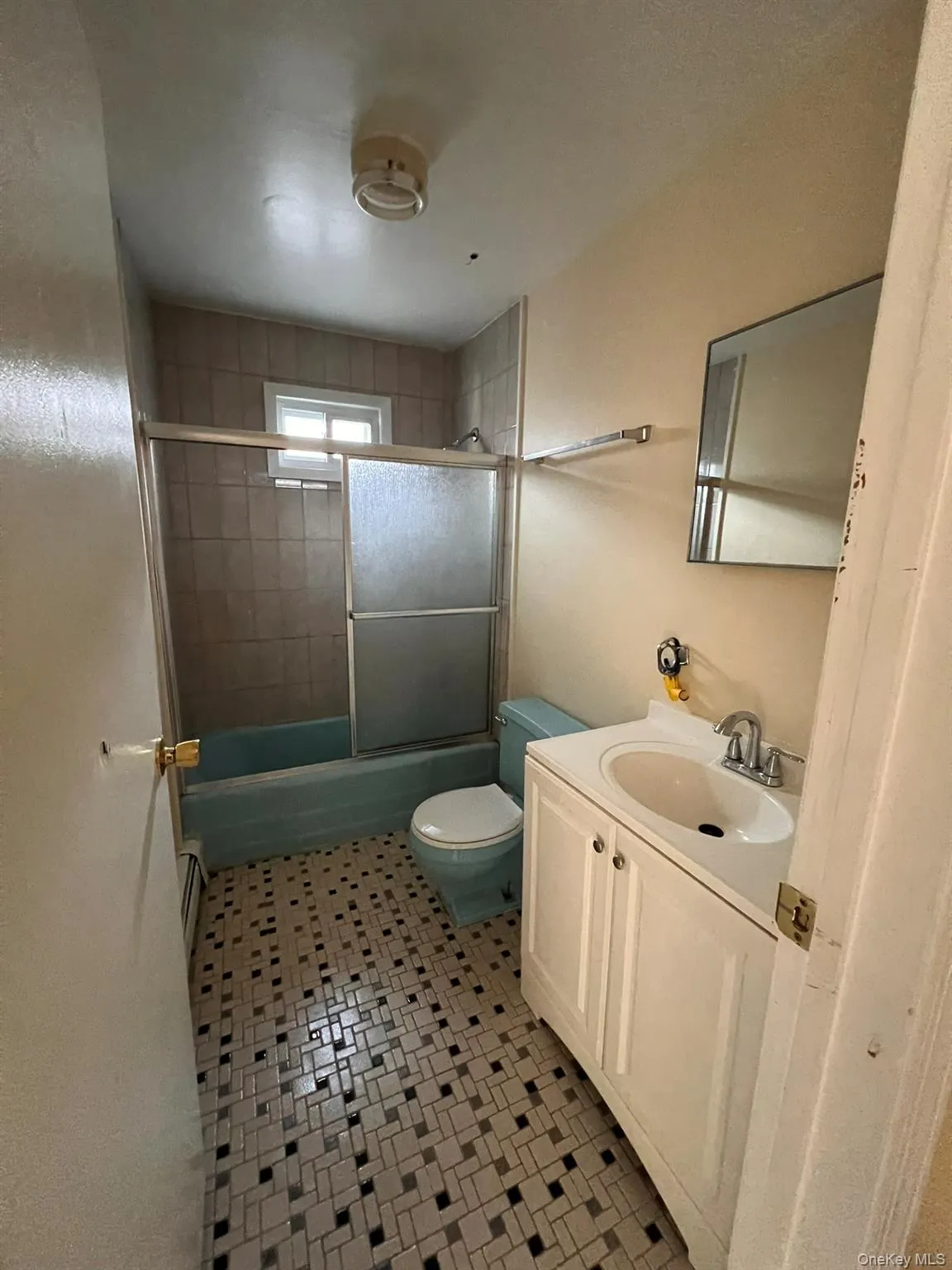824 Main Street, Poughkeepsie (town), NY, 2 Rooms Rooms,1 BathroomBathrooms,Residential Lease,For Rent,Main,0,975801 824 Main Street, Poughkeepsie (town), NY, 2 Rooms Rooms,1 BathroomBathrooms,Residential Lease,For Rent,Main,0,975801