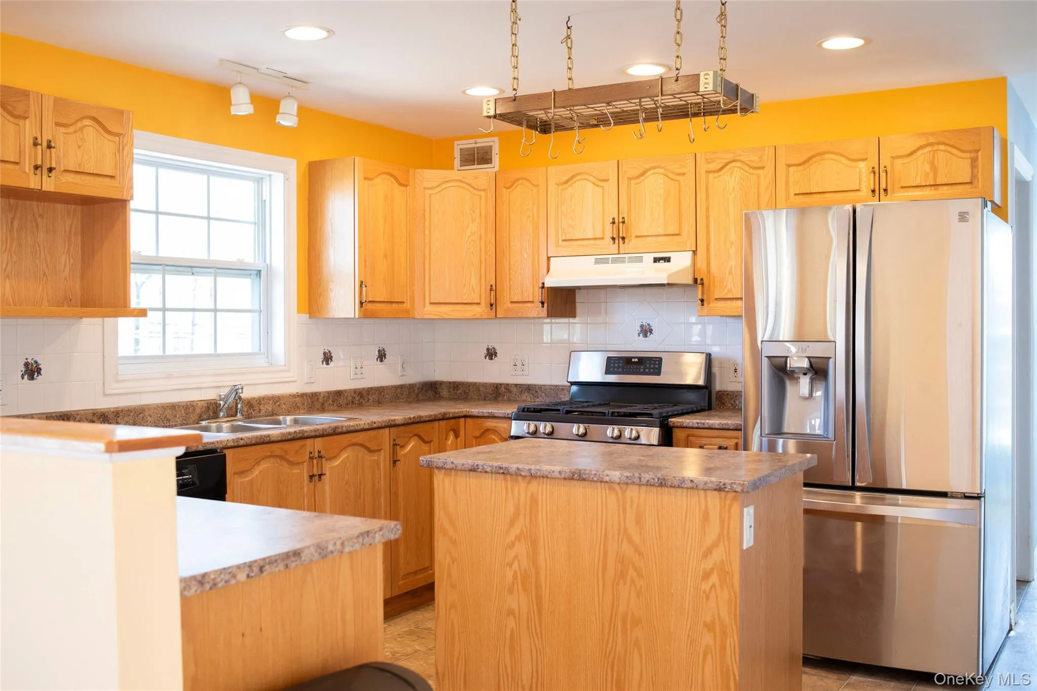 212 Rhinecliff Road, Rhinebeck, NY, 3 Bedrooms Bedrooms, 8 Rooms Rooms,2 BathroomsBathrooms,Residential,For Rent,Rhinecliff,0,975805 212 Rhinecliff Road, Rhinebeck, NY, 3 Bedrooms Bedrooms, 8 Rooms Rooms,2 BathroomsBathrooms,Residential,For Rent,Rhinecliff,0,975805