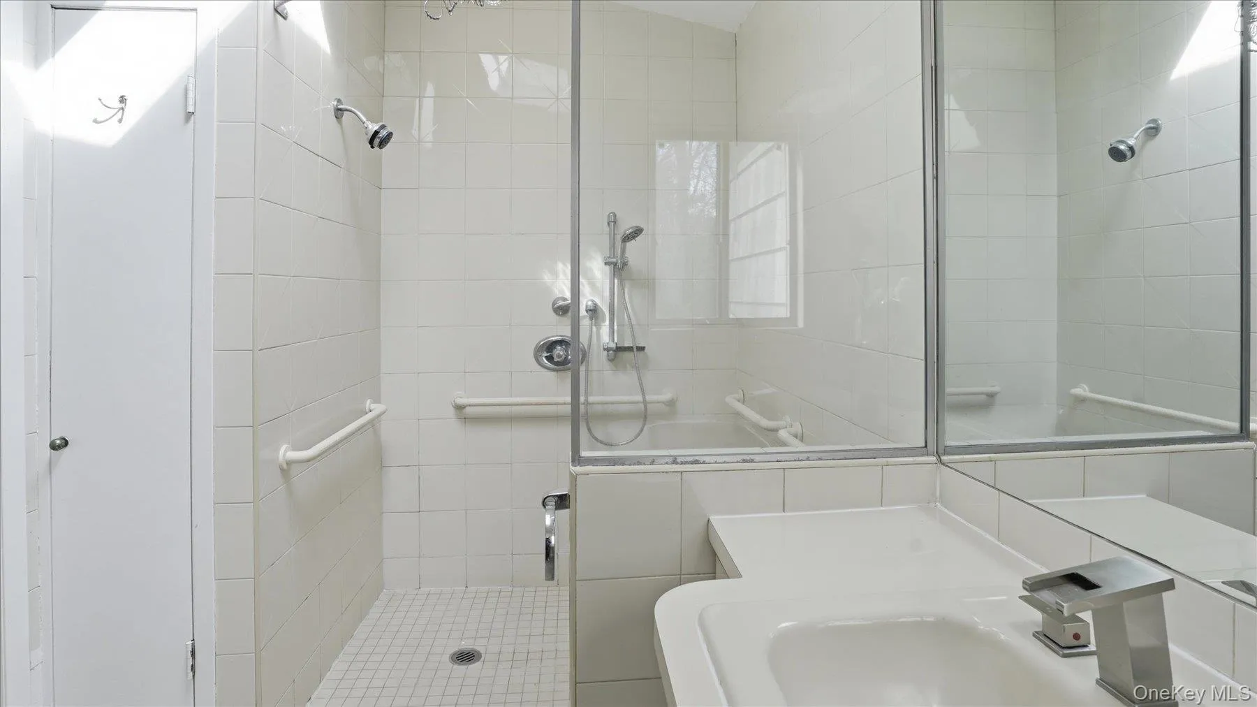 23 Hartley Road, North Hempstead, NY, 4 Bedrooms Bedrooms, 7 Rooms Rooms,3 BathroomsBathrooms,Residential,For Rent,Hartley,0,975814 23 Hartley Road, North Hempstead, NY, 4 Bedrooms Bedrooms, 7 Rooms Rooms,3 BathroomsBathrooms,Residential,For Rent,Hartley,0,975814