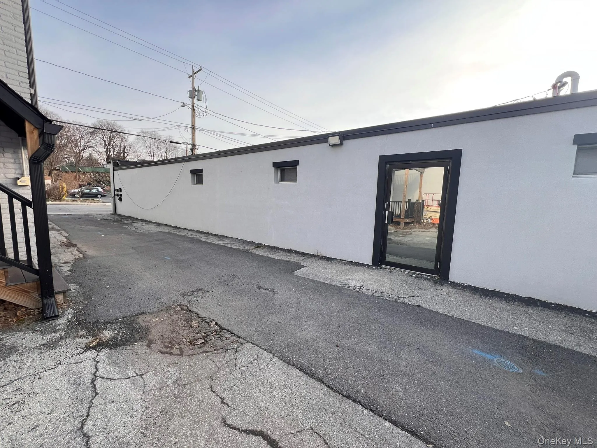 Side Entrance Side Entrance