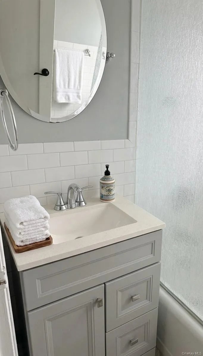 305 6th Avenue, Pelham, NY, 2 Bedrooms Bedrooms, 4 Rooms Rooms,1 BathroomBathrooms,Residential Lease,For Rent,6th,0,975828 305 6th Avenue, Pelham, NY, 2 Bedrooms Bedrooms, 4 Rooms Rooms,1 BathroomBathrooms,Residential Lease,For Rent,6th,0,975828