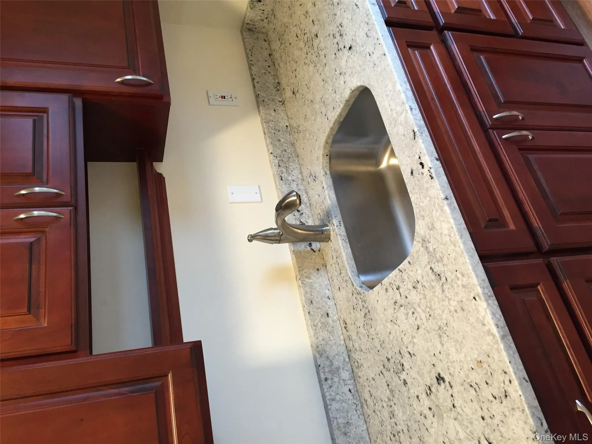 8 Parkway Terrace, Mount Pleasant, NY, 2 Bedrooms Bedrooms, 5 Rooms Rooms,1 BathroomBathrooms,Residential Lease,For Rent,Parkway,0,975832 8 Parkway Terrace, Mount Pleasant, NY, 2 Bedrooms Bedrooms, 5 Rooms Rooms,1 BathroomBathrooms,Residential Lease,For Rent,Parkway,0,975832