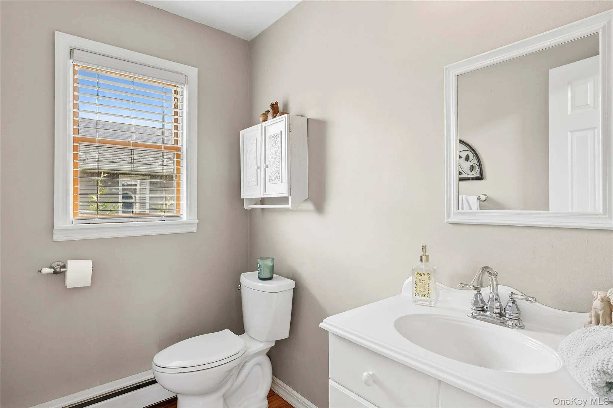 155 2nd Avenue, Southold, NY, 3 Bedrooms Bedrooms, 5 Rooms Rooms,1 BathroomBathrooms,Residential,For Rent,2nd,0,975848 155 2nd Avenue, Southold, NY, 3 Bedrooms Bedrooms, 5 Rooms Rooms,1 BathroomBathrooms,Residential,For Rent,2nd,0,975848