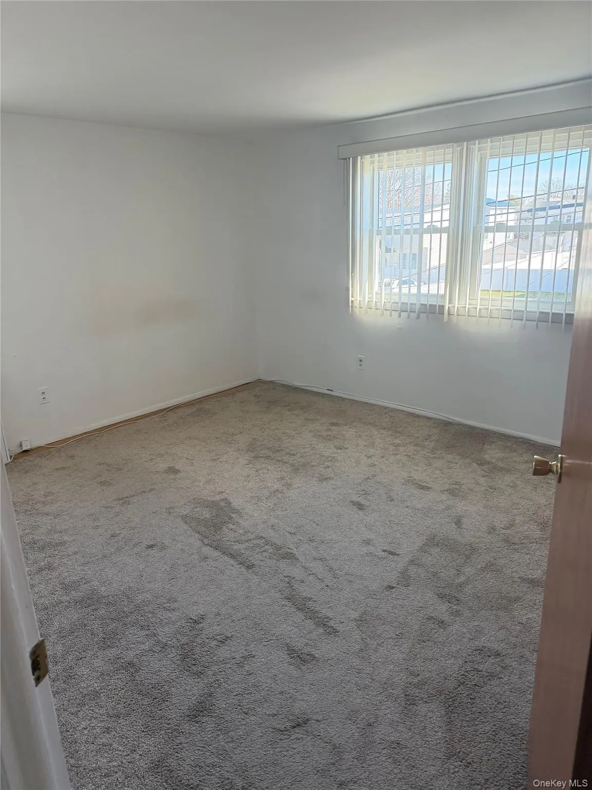 31 Lenox Avenue, Hempstead, NY, 2 Bedrooms Bedrooms, 6 Rooms Rooms,1 BathroomBathrooms,Residential Lease,For Rent,Lenox,0,975869 31 Lenox Avenue, Hempstead, NY, 2 Bedrooms Bedrooms, 6 Rooms Rooms,1 BathroomBathrooms,Residential Lease,For Rent,Lenox,0,975869