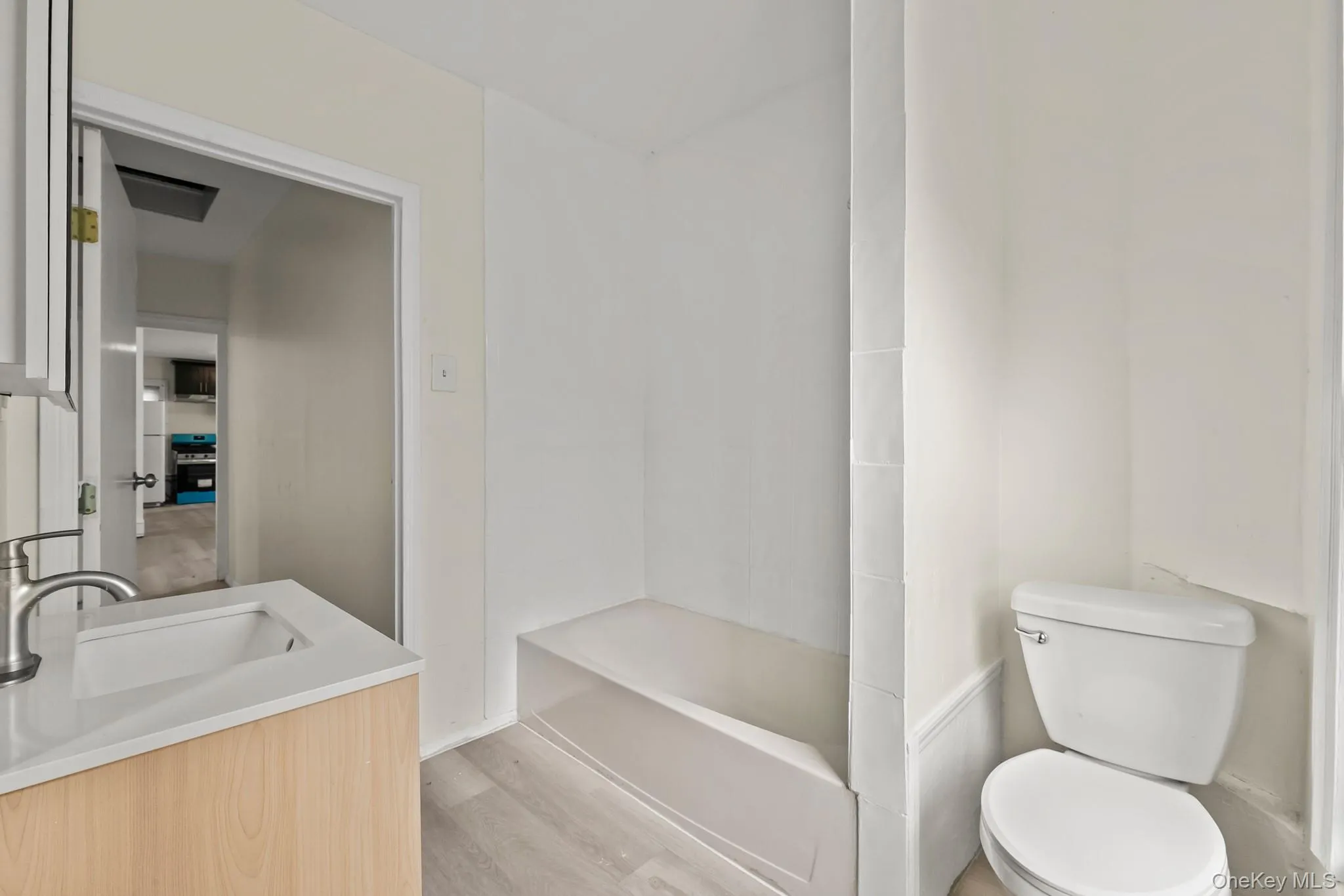 11 Lafayette Place, Yonkers, NY, 3 Bedrooms Bedrooms, 5 Rooms Rooms,1 BathroomBathrooms,Residential Lease,For Rent,Lafayette,0,975874 11 Lafayette Place, Yonkers, NY, 3 Bedrooms Bedrooms, 5 Rooms Rooms,1 BathroomBathrooms,Residential Lease,For Rent,Lafayette,0,975874