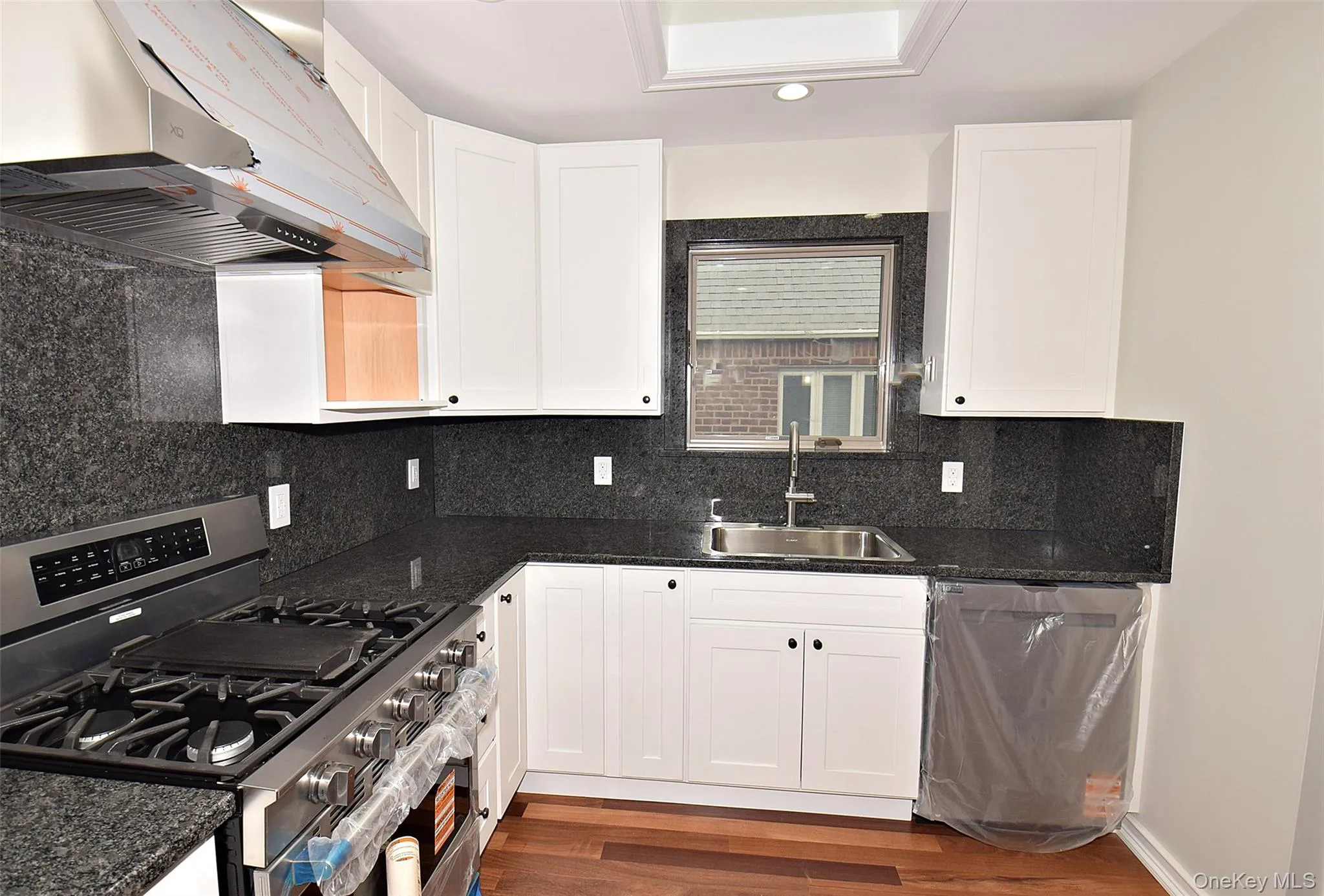 86-16 262nd Street, New York, NY, 3 Bedrooms Bedrooms, 6 Rooms Rooms,2 BathroomsBathrooms,Residential Lease,For Rent,262nd,0,975876 86-16 262nd Street, New York, NY, 3 Bedrooms Bedrooms, 6 Rooms Rooms,2 BathroomsBathrooms,Residential Lease,For Rent,262nd,0,975876