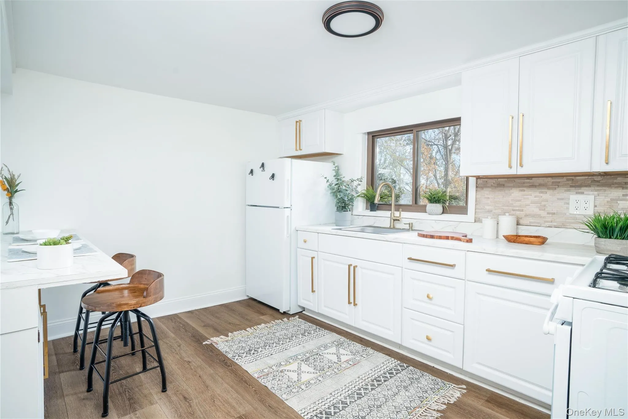 1099 Route 9W, Orangetown, NY, 2 Bedrooms Bedrooms, 6 Rooms Rooms,2 BathroomsBathrooms,Residential Lease,For Rent,Route 9W,0,975882 1099 Route 9W, Orangetown, NY, 2 Bedrooms Bedrooms, 6 Rooms Rooms,2 BathroomsBathrooms,Residential Lease,For Rent,Route 9W,0,975882