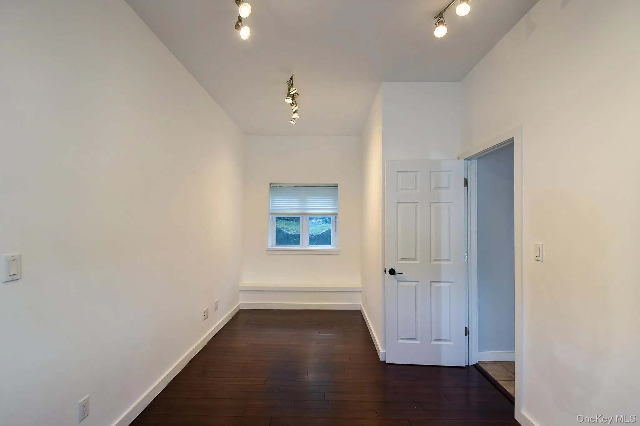 16 Clark Place, Carmel, NY, 1 Bedroom Bedrooms, 6 Rooms Rooms,2 BathroomsBathrooms,Residential,For Rent,Clark,0,KEY975895 16 Clark Place, Carmel, NY, 1 Bedroom Bedrooms, 6 Rooms Rooms,2 BathroomsBathrooms,Residential,For Rent,Clark,0,KEY975895