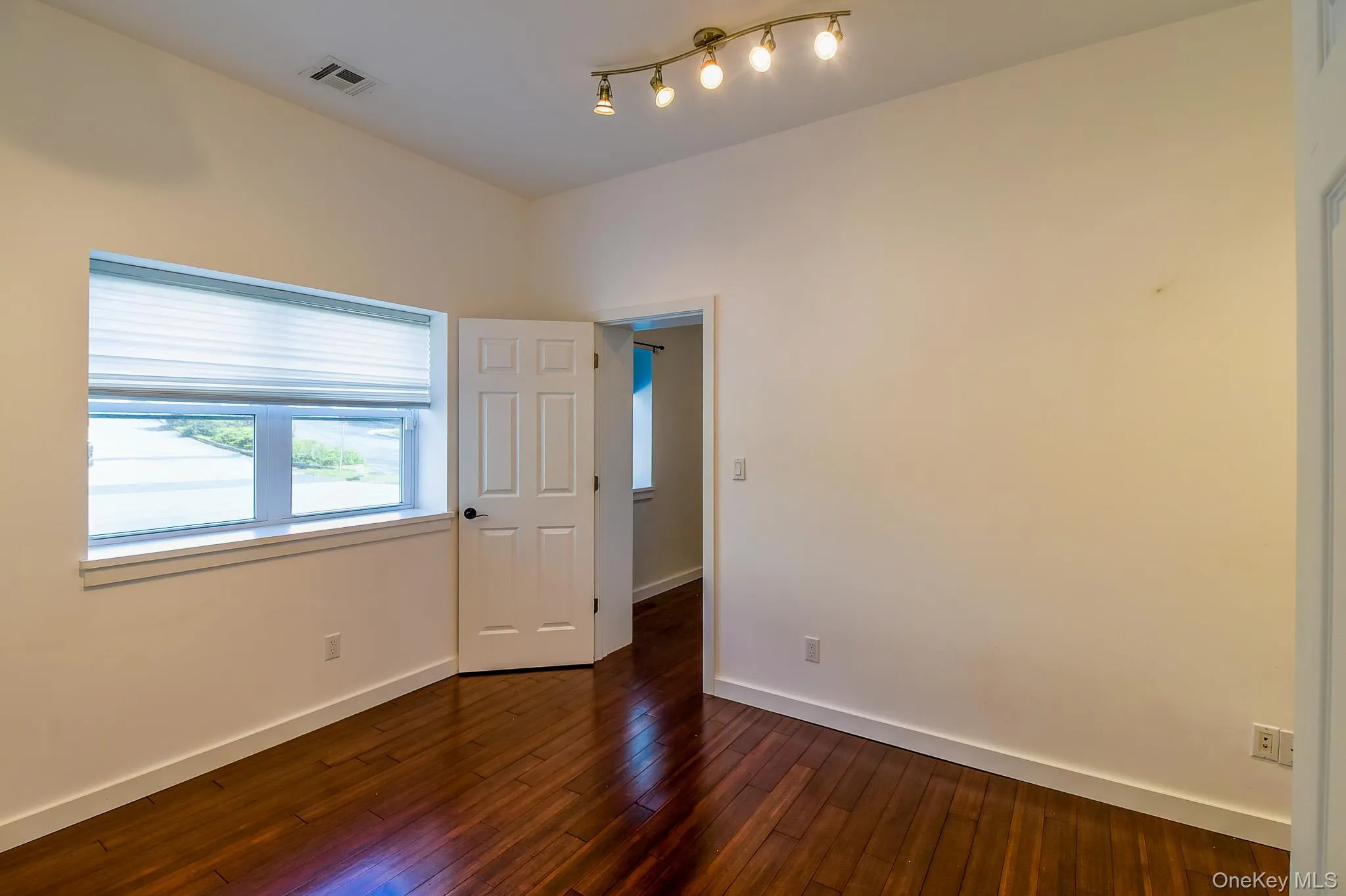 16 Clark Place, Carmel, NY, 1 Bedroom Bedrooms, 6 Rooms Rooms,2 BathroomsBathrooms,Residential,For Rent,Clark,0,975895 16 Clark Place, Carmel, NY, 1 Bedroom Bedrooms, 6 Rooms Rooms,2 BathroomsBathrooms,Residential,For Rent,Clark,0,975895