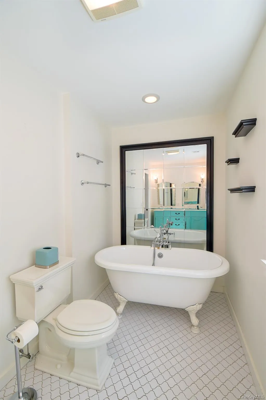 16 Clark Place, Carmel, NY, 1 Bedroom Bedrooms, 6 Rooms Rooms,2 BathroomsBathrooms,Residential,For Rent,Clark,0,KEY975895 16 Clark Place, Carmel, NY, 1 Bedroom Bedrooms, 6 Rooms Rooms,2 BathroomsBathrooms,Residential,For Rent,Clark,0,KEY975895