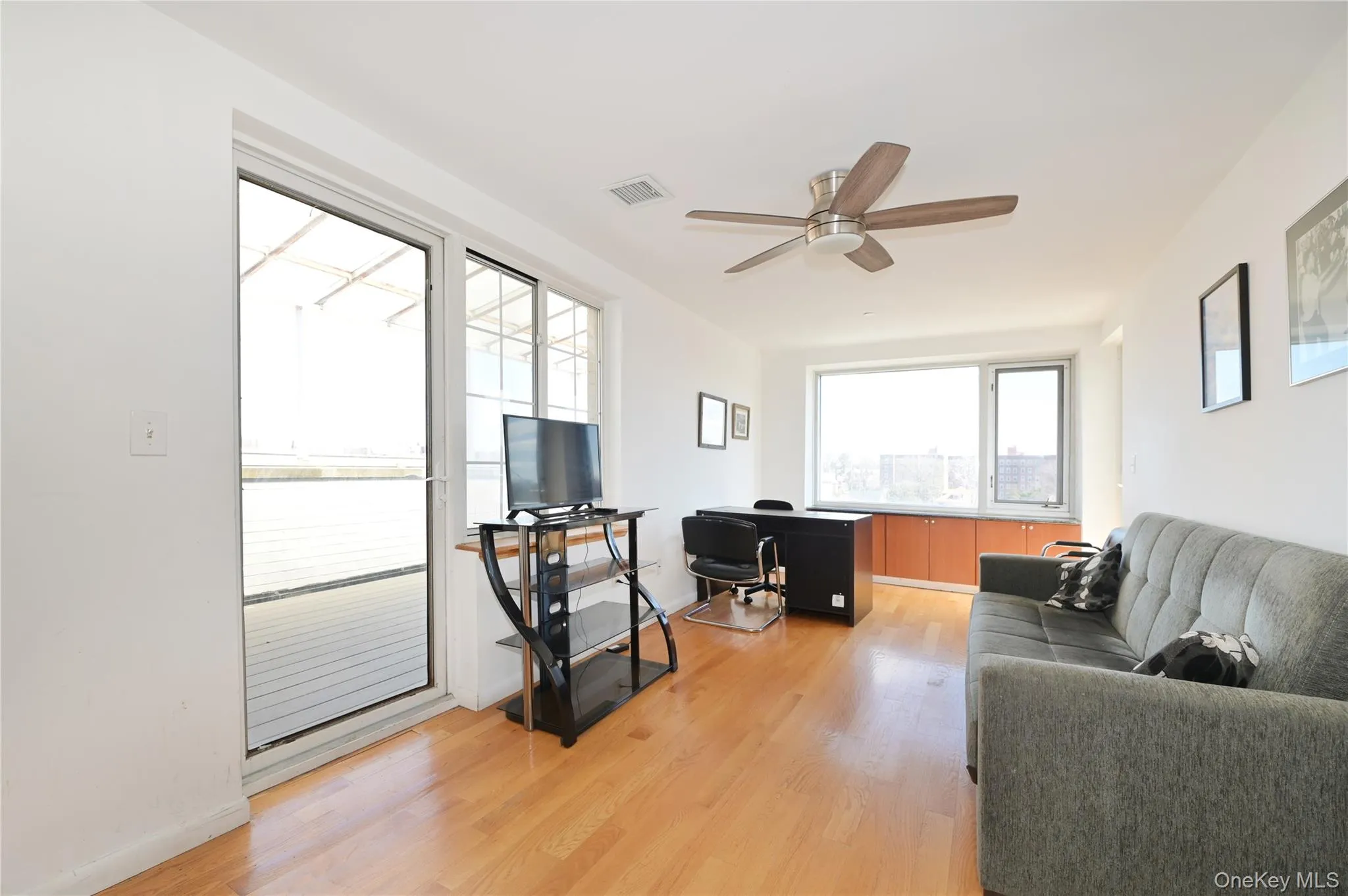 31-18 Union Street, New York, NY, 3 Bedrooms Bedrooms, 7 Rooms Rooms,3 BathroomsBathrooms,Residential,For Rent,Union,0,975900 31-18 Union Street, New York, NY, 3 Bedrooms Bedrooms, 7 Rooms Rooms,3 BathroomsBathrooms,Residential,For Rent,Union,0,975900