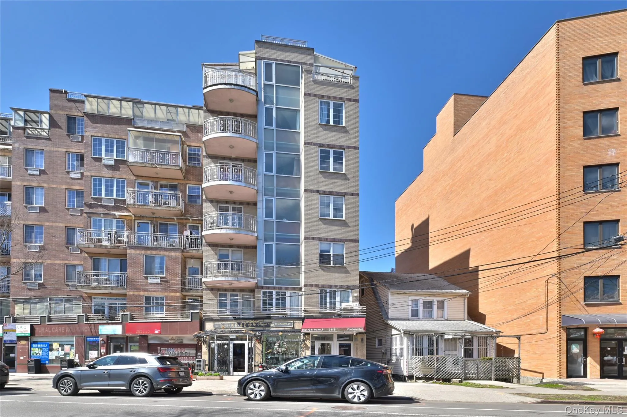 31-18 Union Street, New York, NY, 3 Bedrooms Bedrooms, 7 Rooms Rooms,3 BathroomsBathrooms,Residential,For Rent,Union,0,975900 31-18 Union Street, New York, NY, 3 Bedrooms Bedrooms, 7 Rooms Rooms,3 BathroomsBathrooms,Residential,For Rent,Union,0,975900
