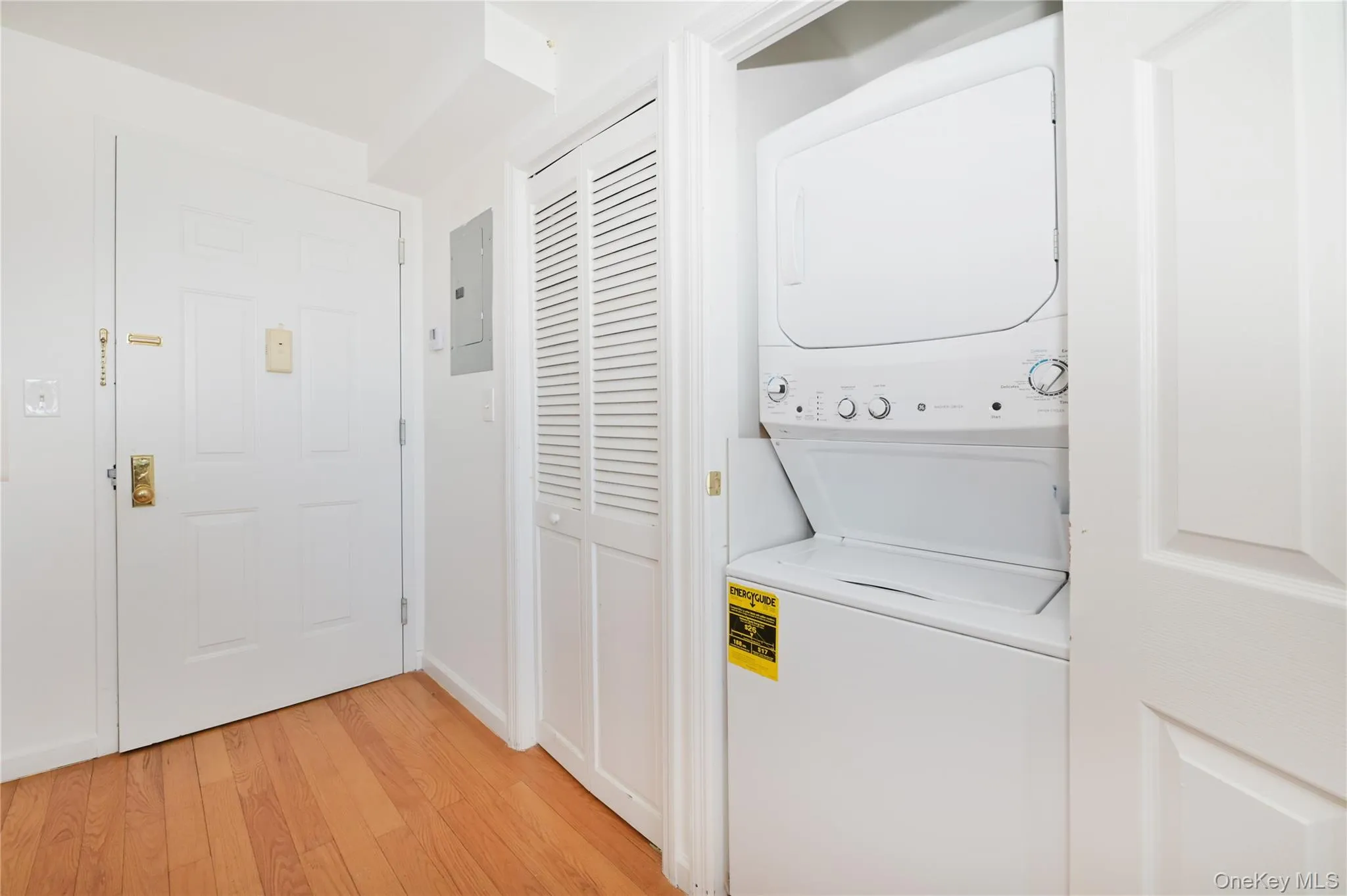 31-18 Union Street, New York, NY, 3 Bedrooms Bedrooms, 7 Rooms Rooms,3 BathroomsBathrooms,Residential,For Rent,Union,0,975900 31-18 Union Street, New York, NY, 3 Bedrooms Bedrooms, 7 Rooms Rooms,3 BathroomsBathrooms,Residential,For Rent,Union,0,975900