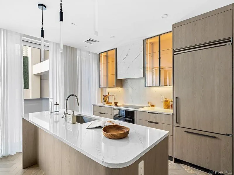 78-29 Austin Street, New York, NY, 3 Bedrooms Bedrooms, 6 Rooms Rooms,3 BathroomsBathrooms,Residential,For Rent,Austin,0,975901 78-29 Austin Street, New York, NY, 3 Bedrooms Bedrooms, 6 Rooms Rooms,3 BathroomsBathrooms,Residential,For Rent,Austin,0,975901