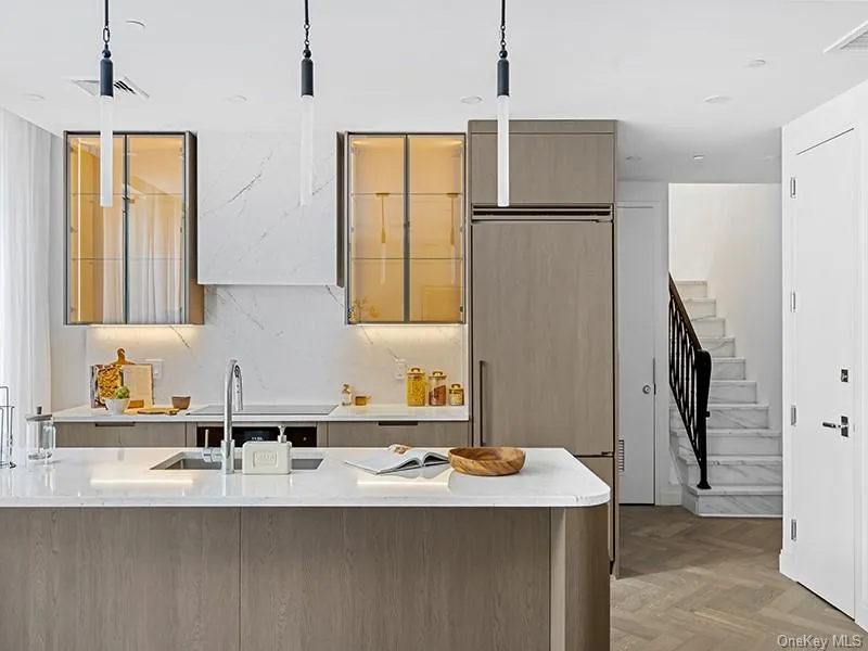 78-29 Austin Street, New York, NY, 3 Bedrooms Bedrooms, 6 Rooms Rooms,3 BathroomsBathrooms,Residential,For Rent,Austin,0,975901 78-29 Austin Street, New York, NY, 3 Bedrooms Bedrooms, 6 Rooms Rooms,3 BathroomsBathrooms,Residential,For Rent,Austin,0,975901